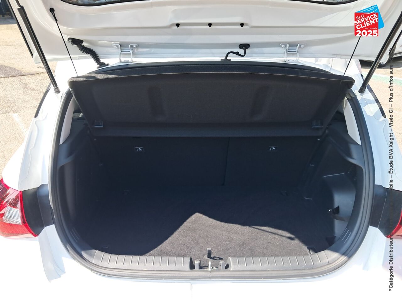 Véhicule d'occasion HYUNDAI I20 1.0 T-GDI 100CH HYBRID INTUITIVE DCT-7 chez Opel Verdun