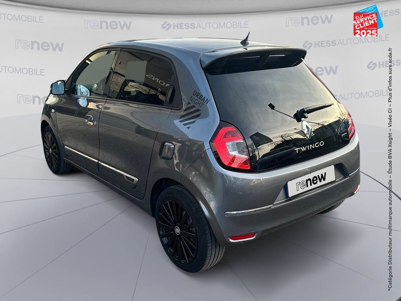 Véhicule d'occasion RENAULT TWINGO E-TECH ELECTRIC URBAN NIGHT R80 ACHAT INTEGRAL GPS chez Toyota Bar le Duc