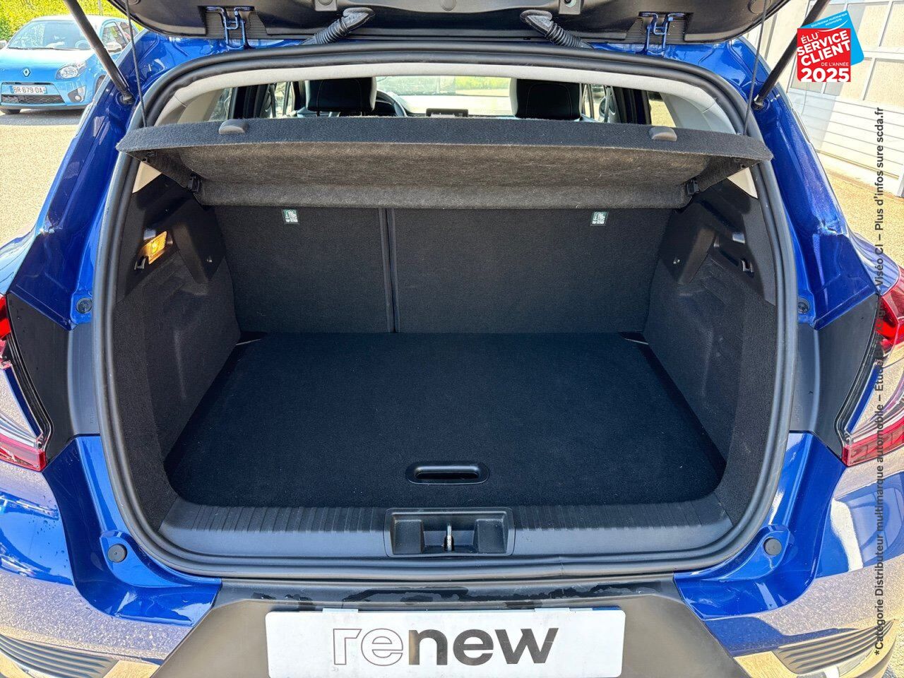 Véhicule d'occasion RENAULT CAPTUR 1.6 E-TECH HYBRIDE 145CH INTENS -21 GPS CAMERA chez Renault Saint-Louis