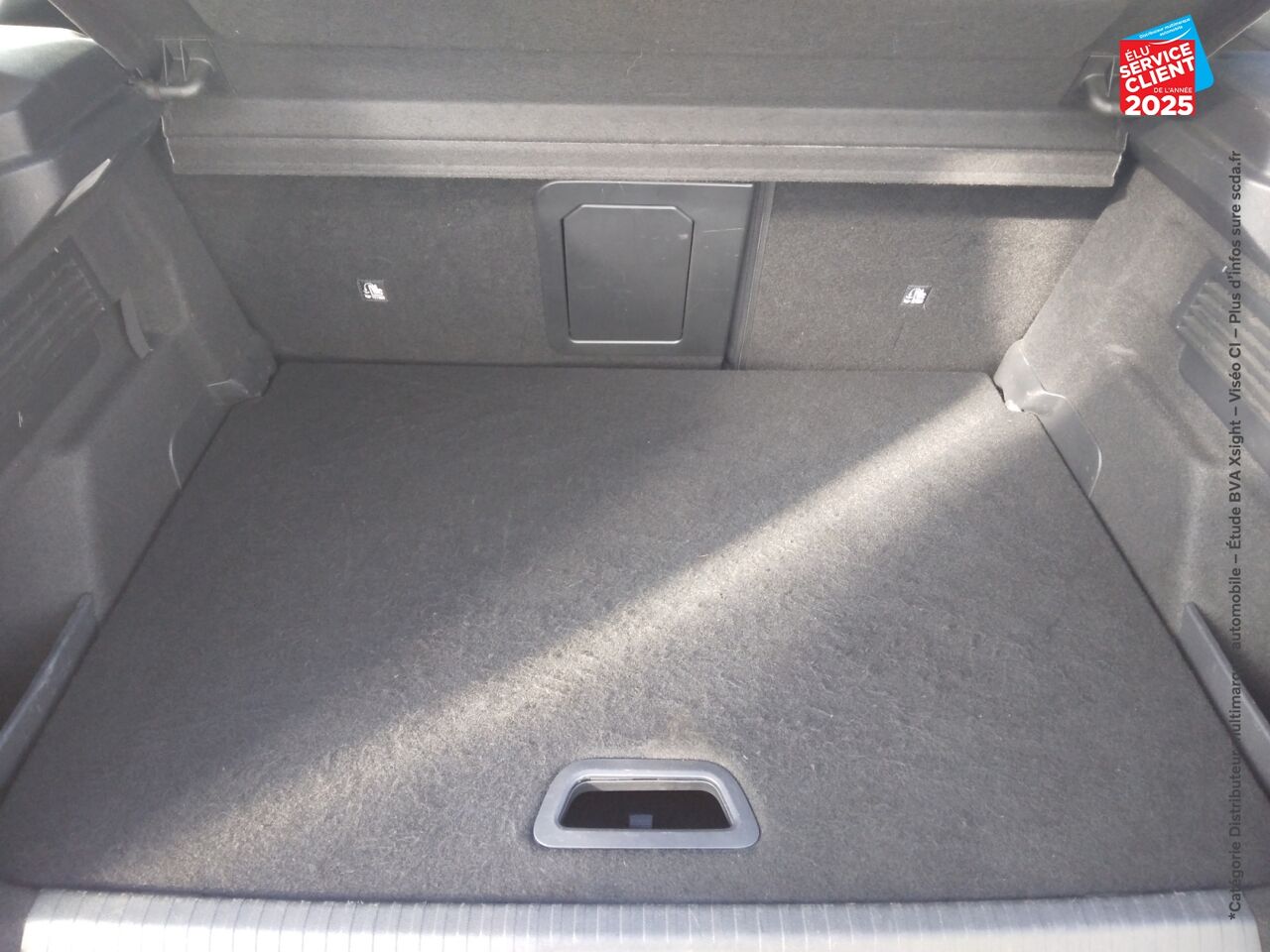Véhicule d'occasion CITROEN C4 PURETECH 130CH SS SHINE chez Opel Bar le Duc