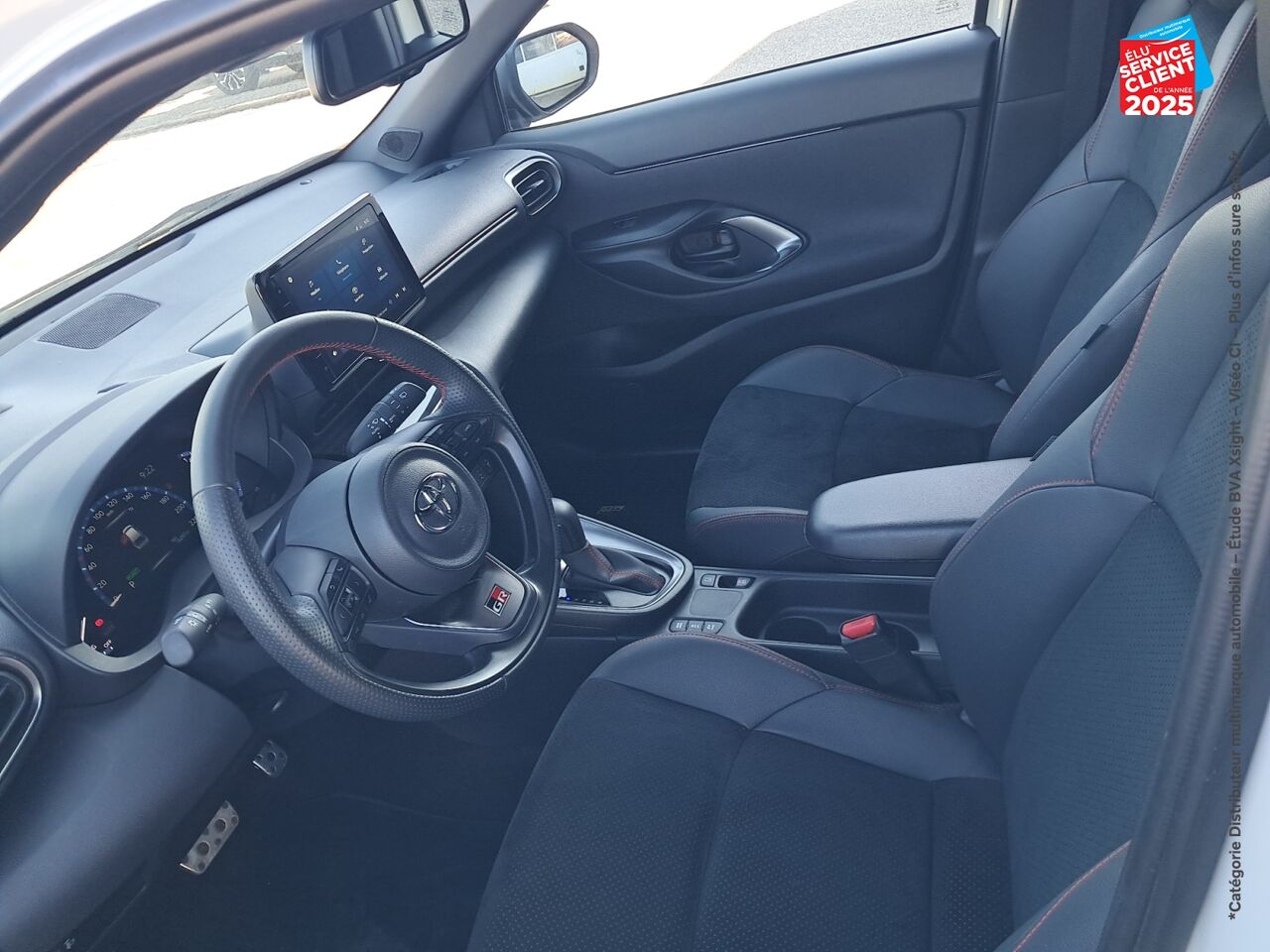 Véhicule d'occasion TOYOTA YARIS CROSS 116H GR SPORT MY22 chez Toyota Sarreguemines