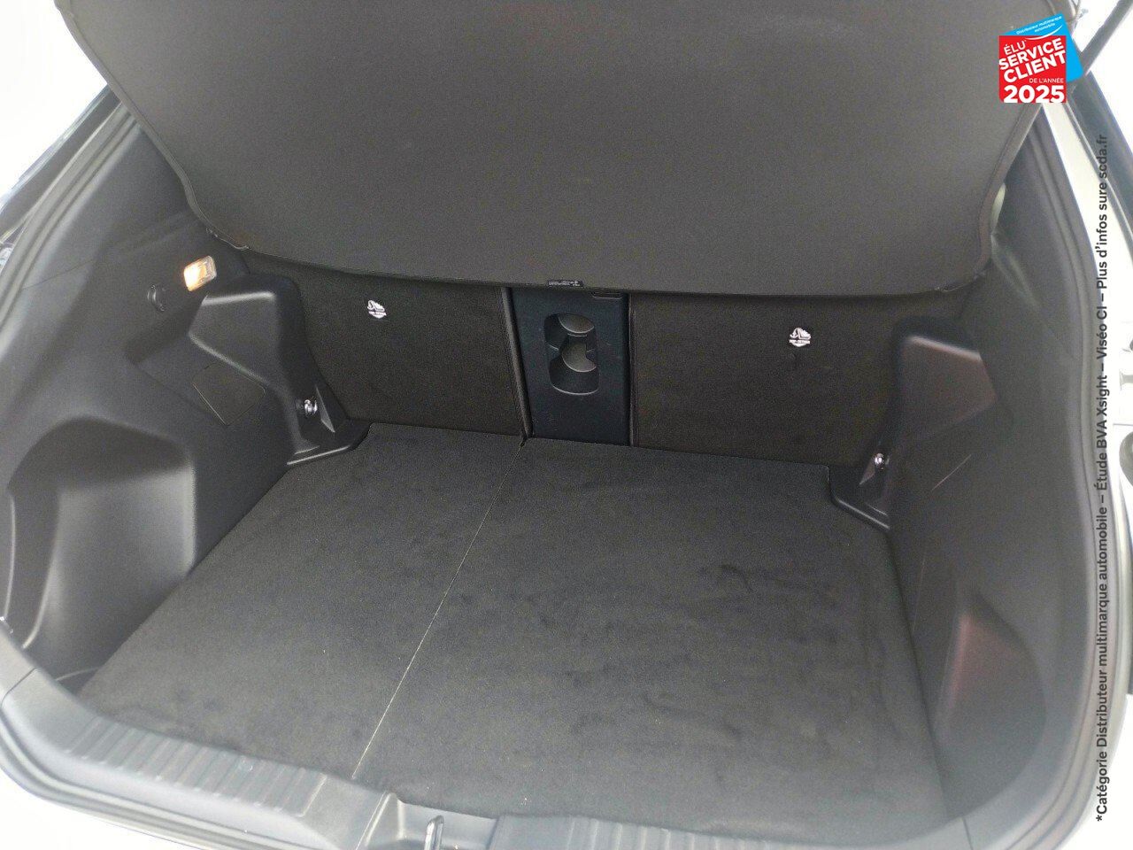 Véhicule d'occasion TOYOTA YARIS CROSS 116H GR SPORT MY22 SIEGES CHAUF GPS CAMERA chez Toyota Verdun