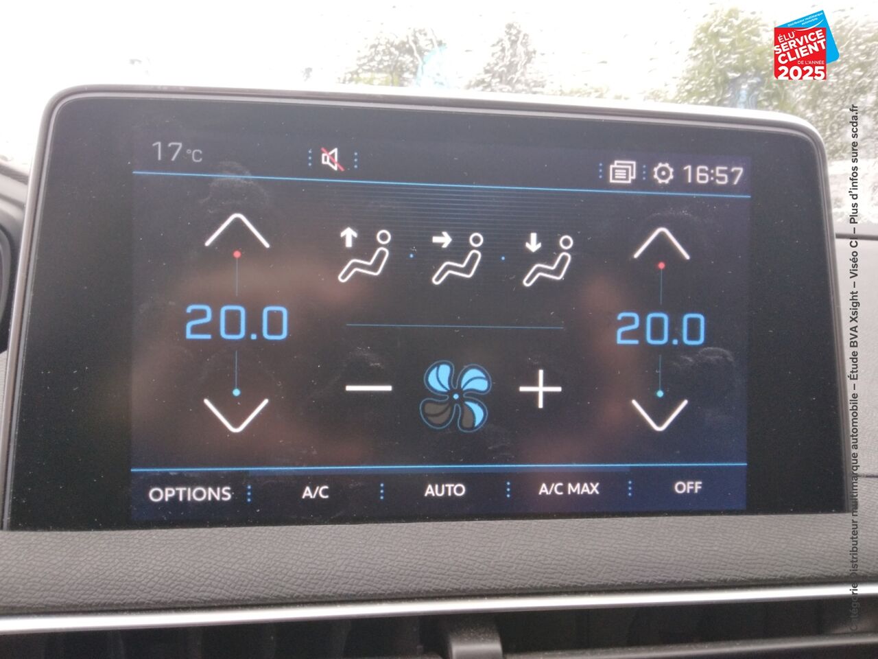 Véhicule d'occasion PEUGEOT 3008 1.2 PURETECH 130CH E6.C ALLURE SS chez Renault Saint-Louis