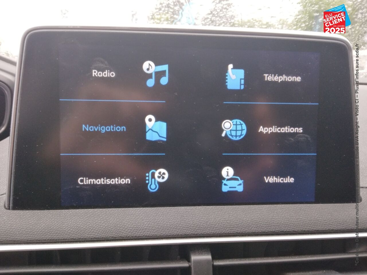 Véhicule d'occasion PEUGEOT 3008 1.2 PURETECH 130CH E6.C ALLURE SS chez Renault Saint-Louis