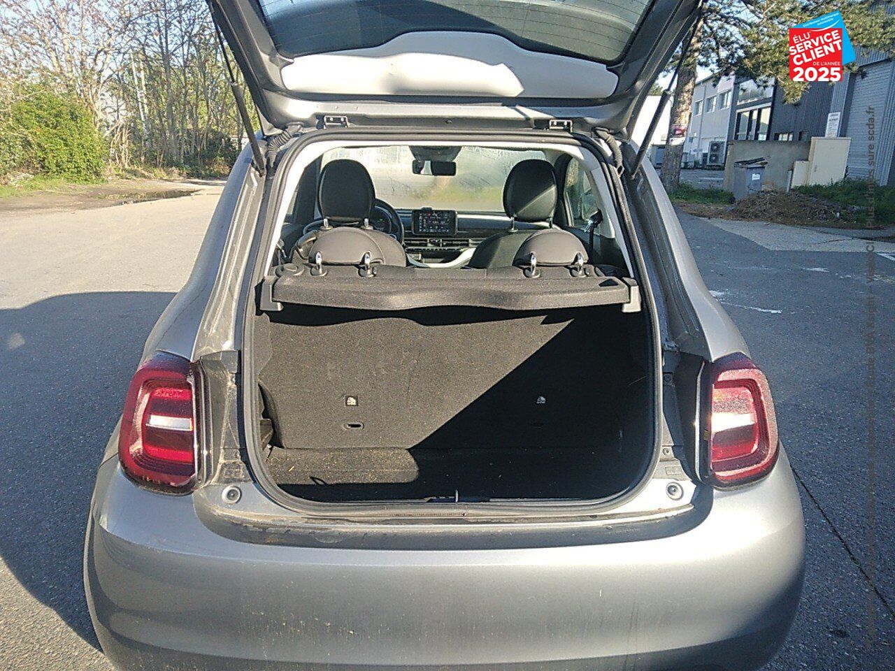 Véhicule d'occasion FIAT 500 E 95CH ACTION PLUS chez Renault Saint-Louis