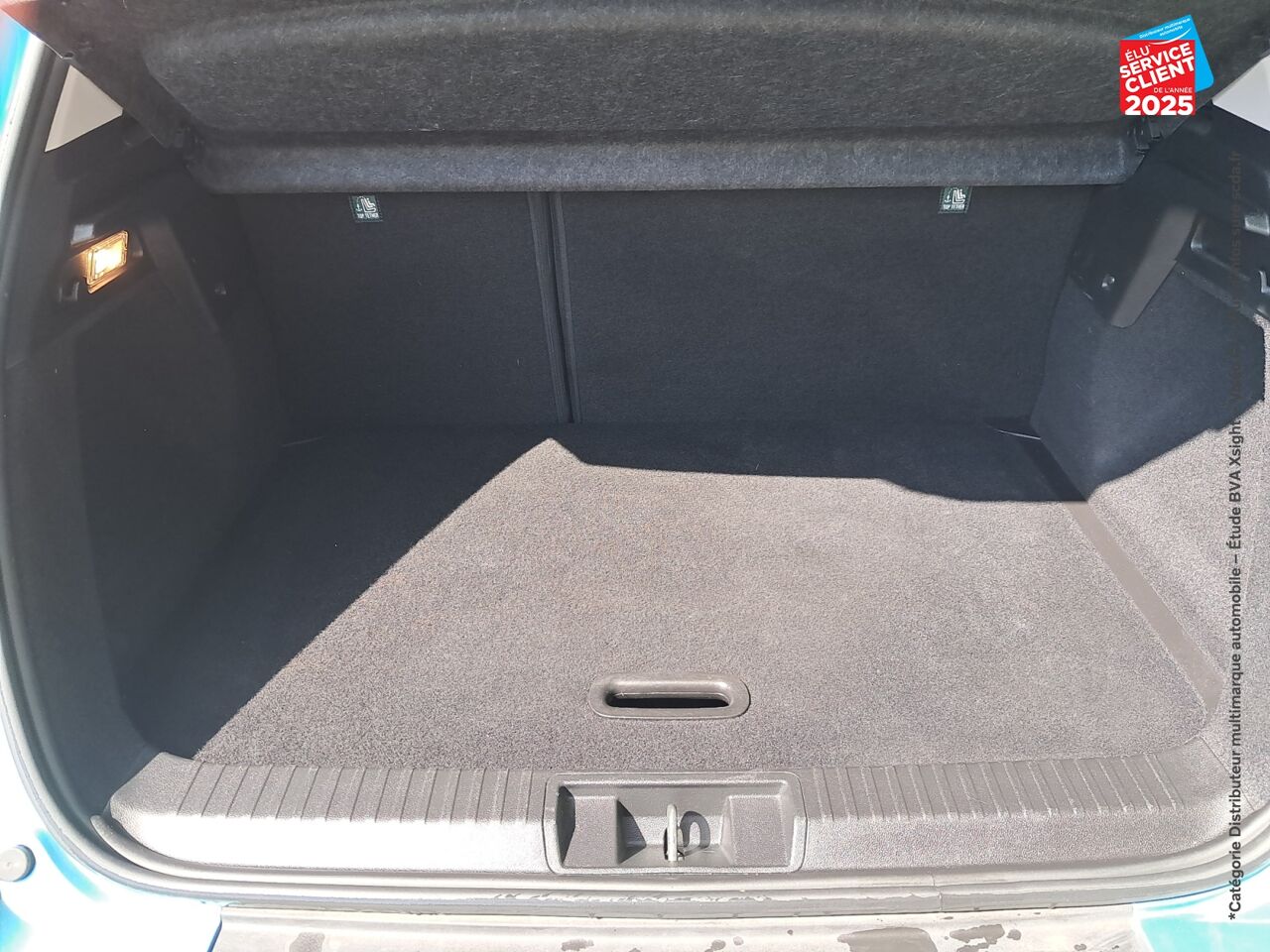 Véhicule d'occasion RENAULT CAPTUR 1.5 BLUE DCI 115CH BUSINESS chez Opel Verdun