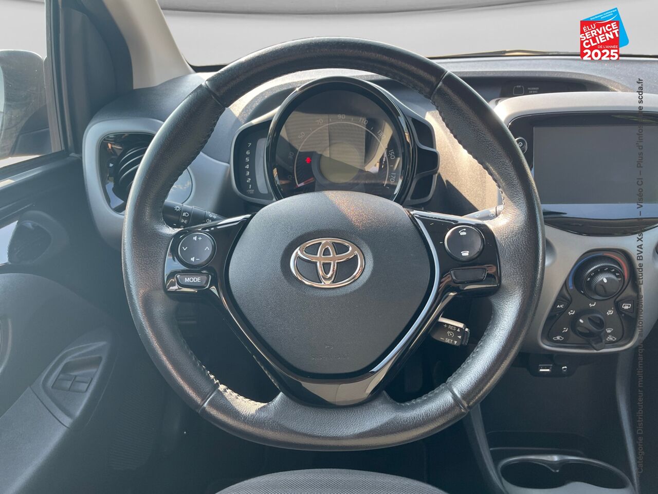 Véhicule d'occasion TOYOTA AYGO 1.0 VVT-I 72CH X-PLAY 5P MY19 chez Renault Colmar