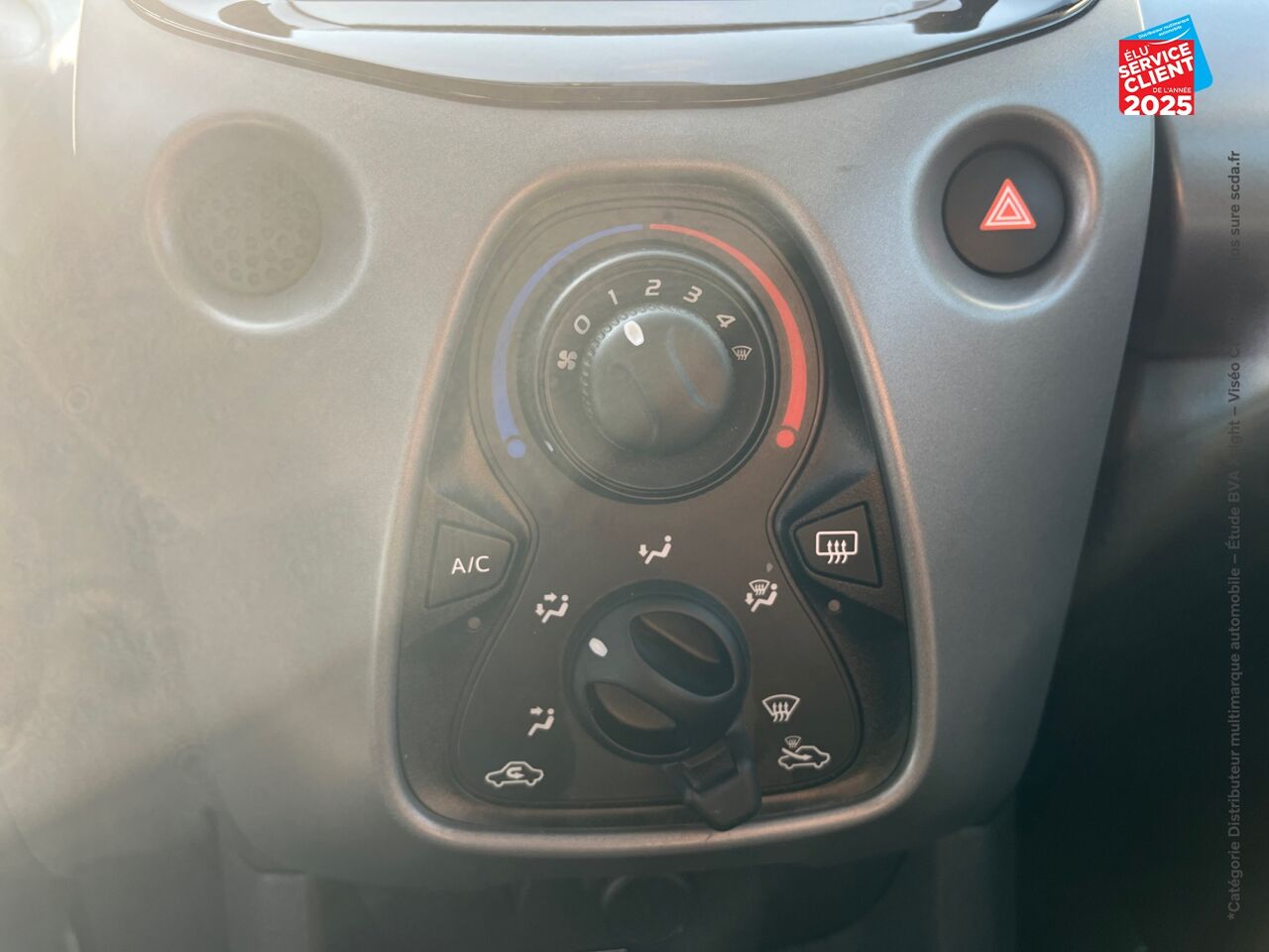 Véhicule d'occasion TOYOTA AYGO 1.0 VVT-I 72CH X-PLAY 5P MY19 chez Renault Colmar