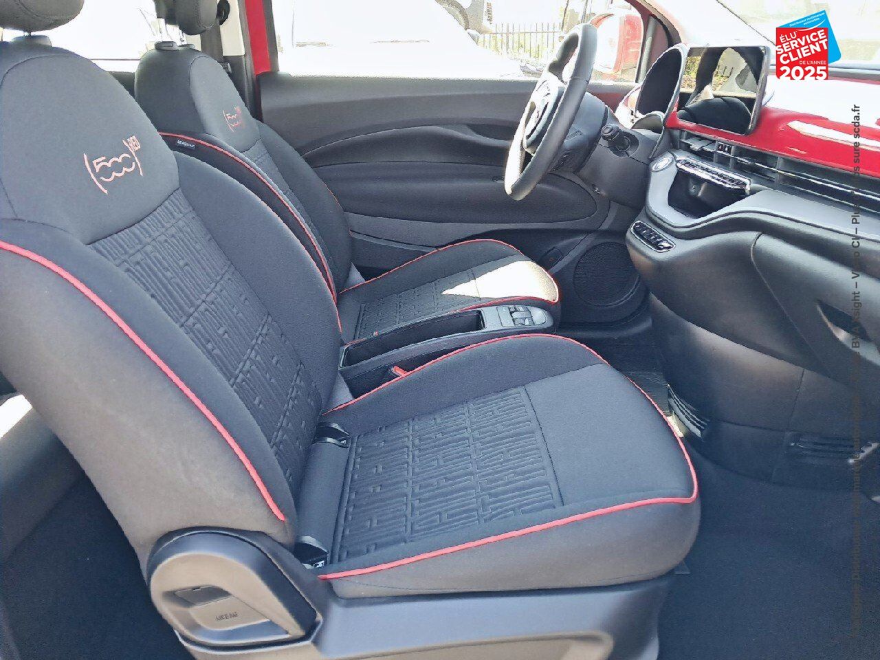 Véhicule d'occasion FIAT 500C E 95CH RED chez Nissan Belfort