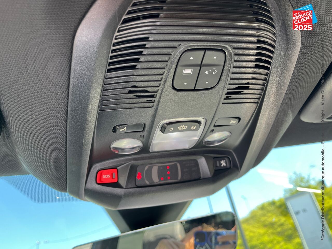 Véhicule d'occasion PEUGEOT 3008 HYBRID4 300CH GT PACK E-EAT8 chez Hyundai Epernay