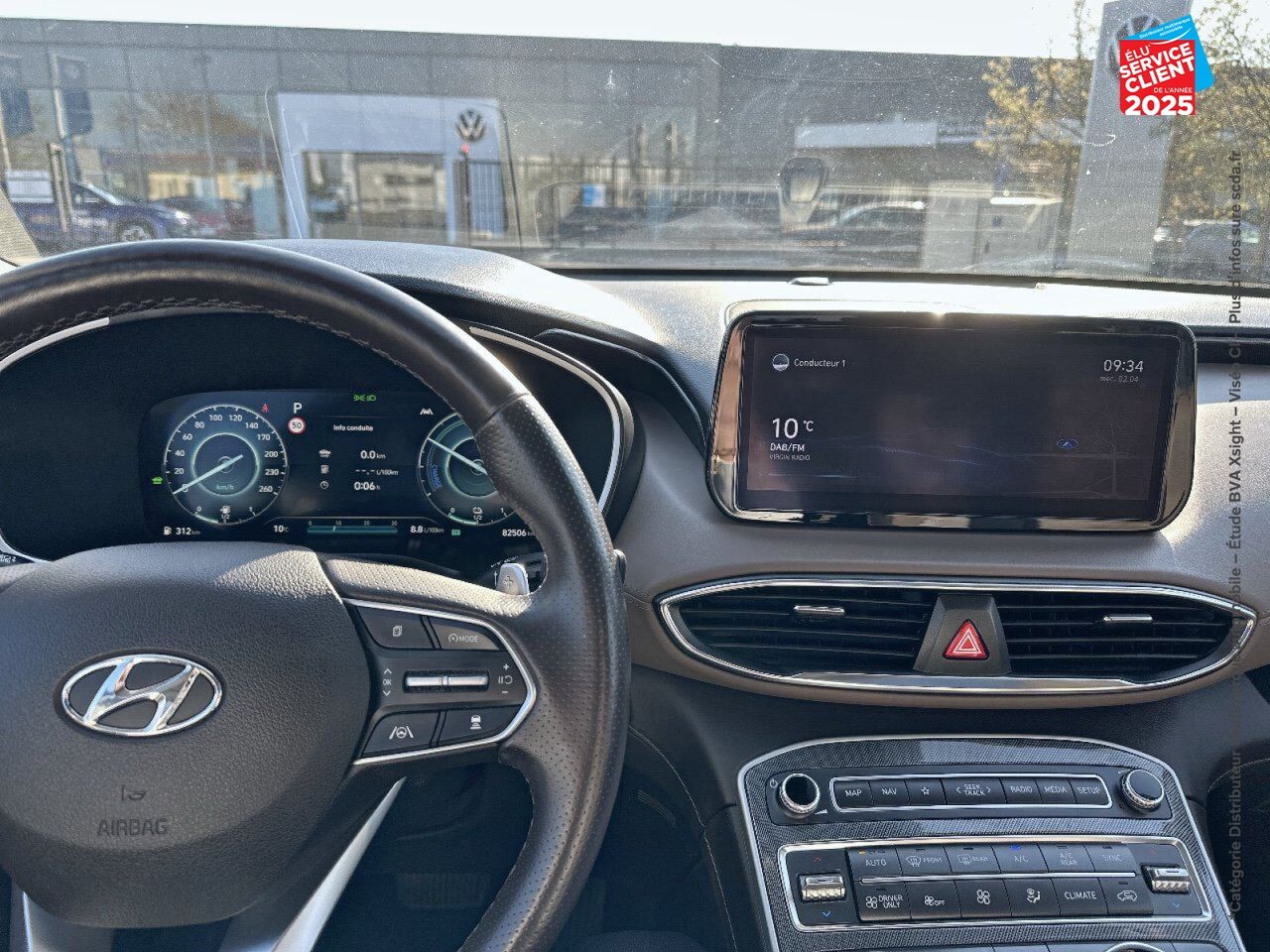 Véhicule d'occasion HYUNDAI SANTA FE 1.6 T-GDI 265CH PLUG-IN EXECUTIVE BVA6 HTRAC TOUVRANT CUIR CAMERA chez Hyundai Epernay