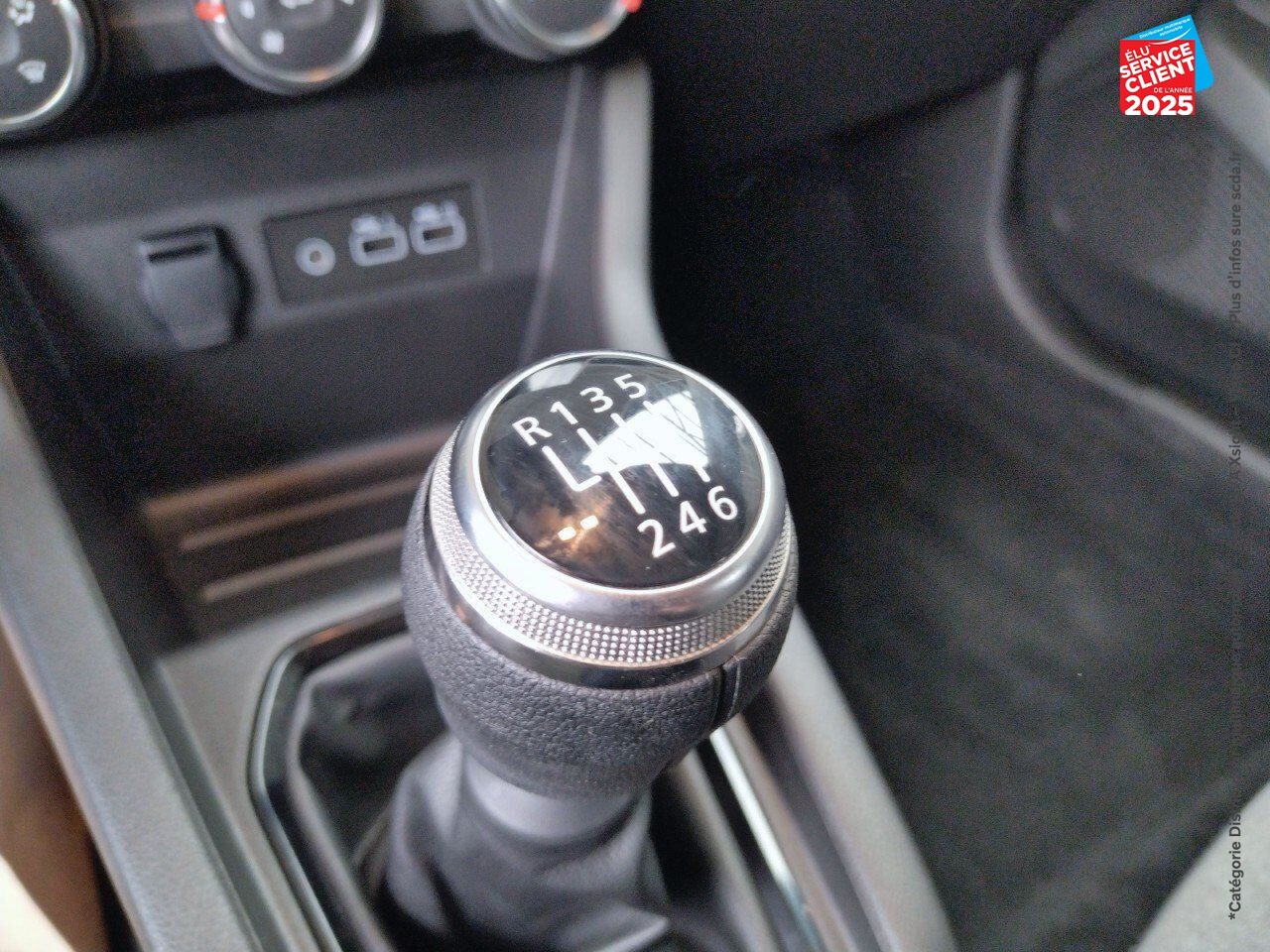 Véhicule d'occasion RENAULT CLIO 1.0 TCE 100CH EVOLUTION GPL GPS RADAR AR chez Hyundai Epernay