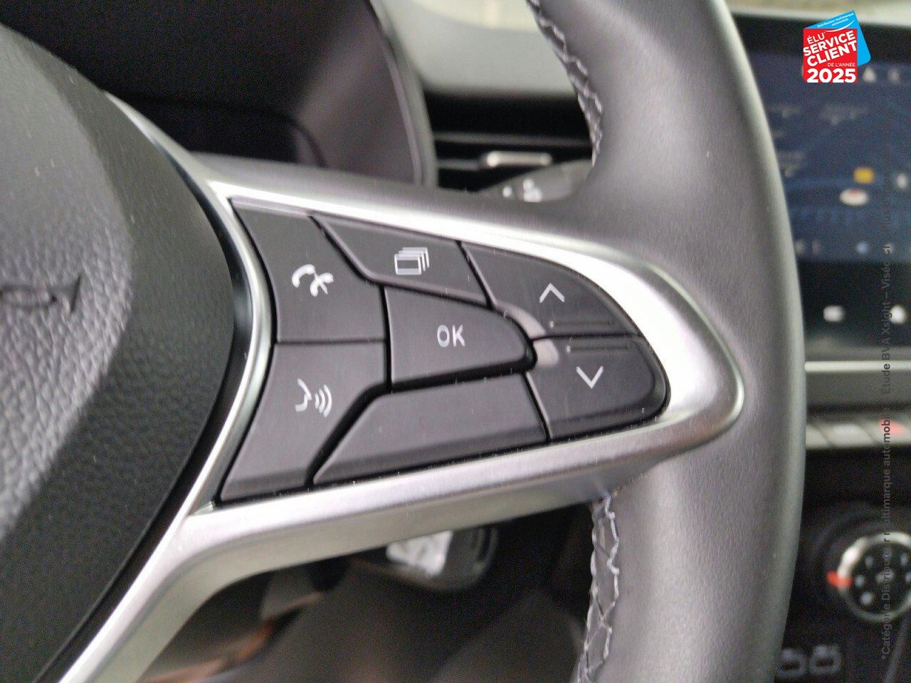 Véhicule d'occasion RENAULT CLIO 1.0 TCE 100CH EVOLUTION GPL GPS RADAR AR chez Hyundai Epernay