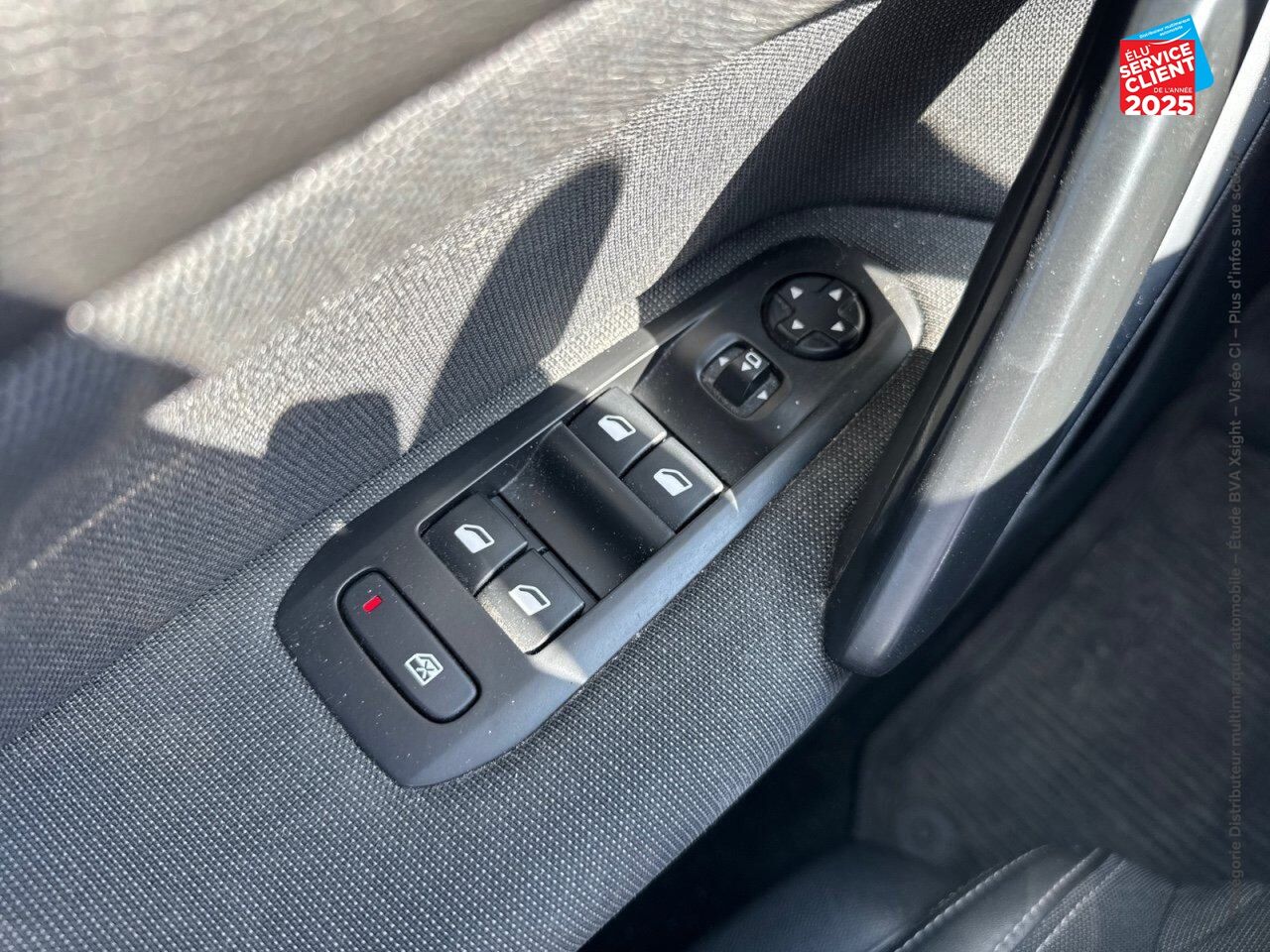 Véhicule d'occasion PEUGEOT 308 1.2 PURETECH 130CH 6.C S/S ALLURE GPS CAMERA CARPLAY chez Renault Saint-Louis
