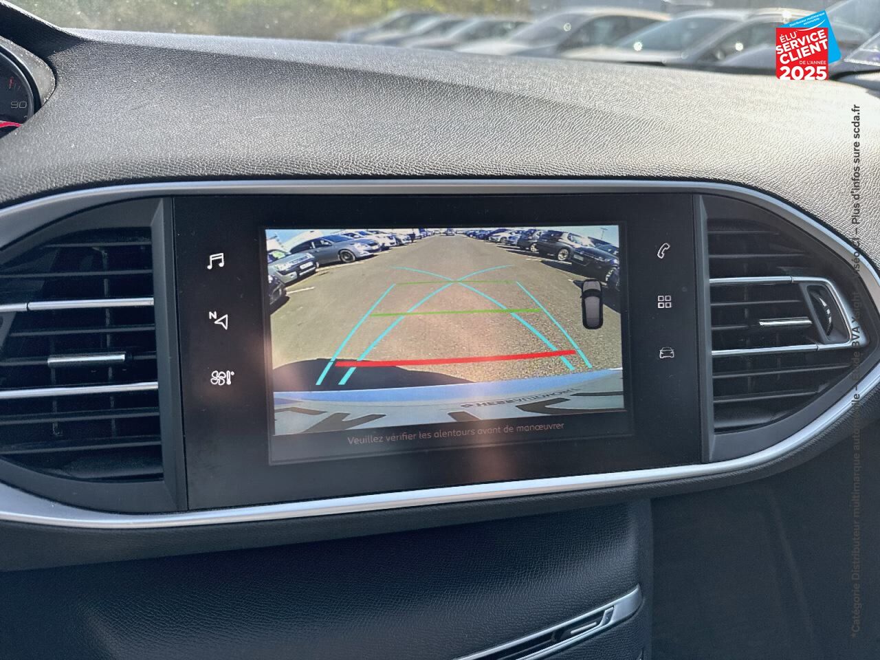 Véhicule d'occasion PEUGEOT 308 1.2 PURETECH 130CH 6.C S/S ALLURE GPS CAMERA CARPLAY chez Renault Saint-Louis