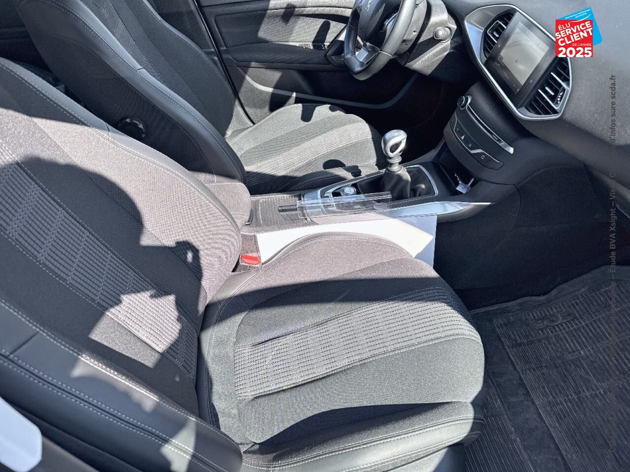 Véhicule d'occasion PEUGEOT 308 1.2 PURETECH 130CH 6.C S/S ALLURE GPS CAMERA CARPLAY chez Renault Saint-Louis