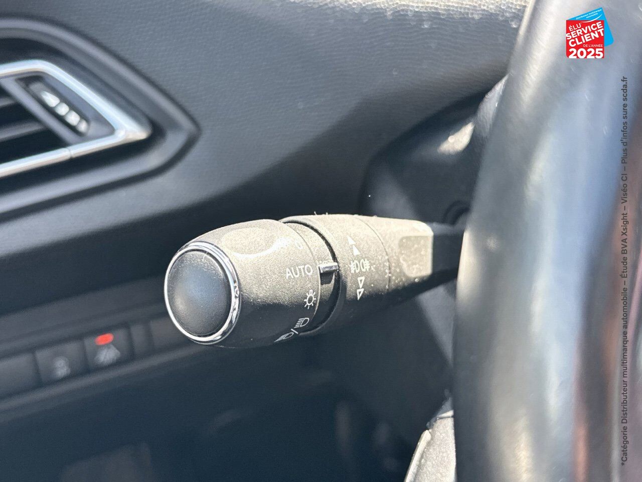 Véhicule d'occasion PEUGEOT 308 1.2 PURETECH 130CH 6.C S/S ALLURE GPS CAMERA CARPLAY chez Renault Saint-Louis
