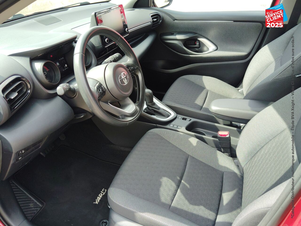 Véhicule d'occasion TOYOTA YARIS 116H DESIGN 5P MY21 chez Renault Sélestat