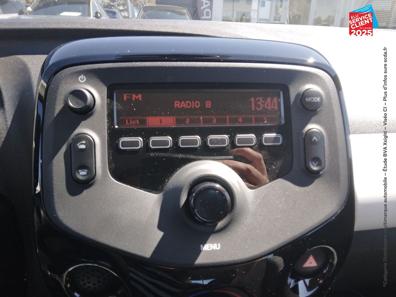 Véhicule d'occasion PEUGEOT 108 1.0 VTI STYLE 5P chez Renault Saint-Louis