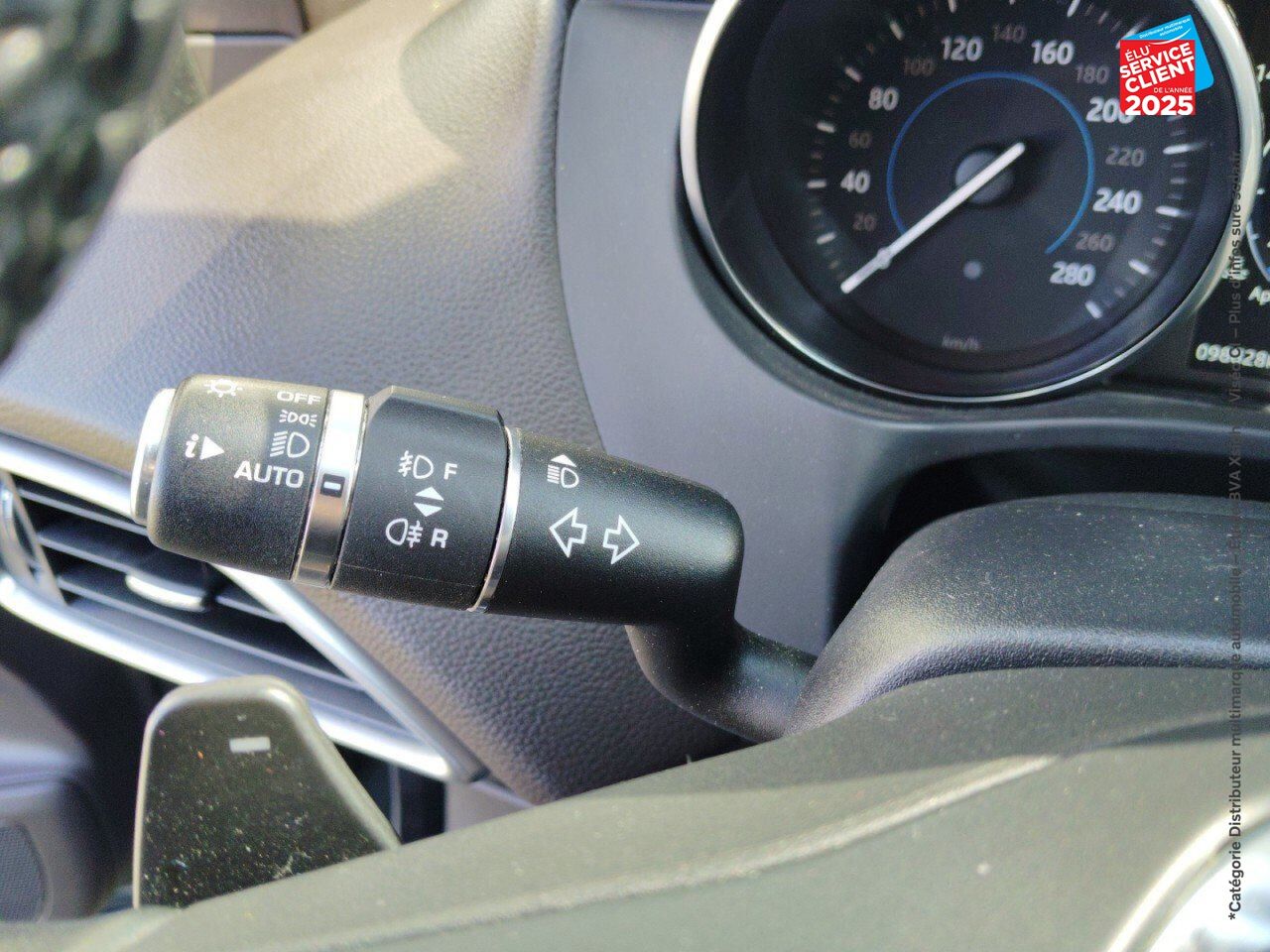 Véhicule d'occasion JAGUAR F-PACE V6 3.0D 300CH PRESTIGE 4X4 BVA8 SIEGES CUIR GPS CAMERA MERIDIAN chez BMW Belfort