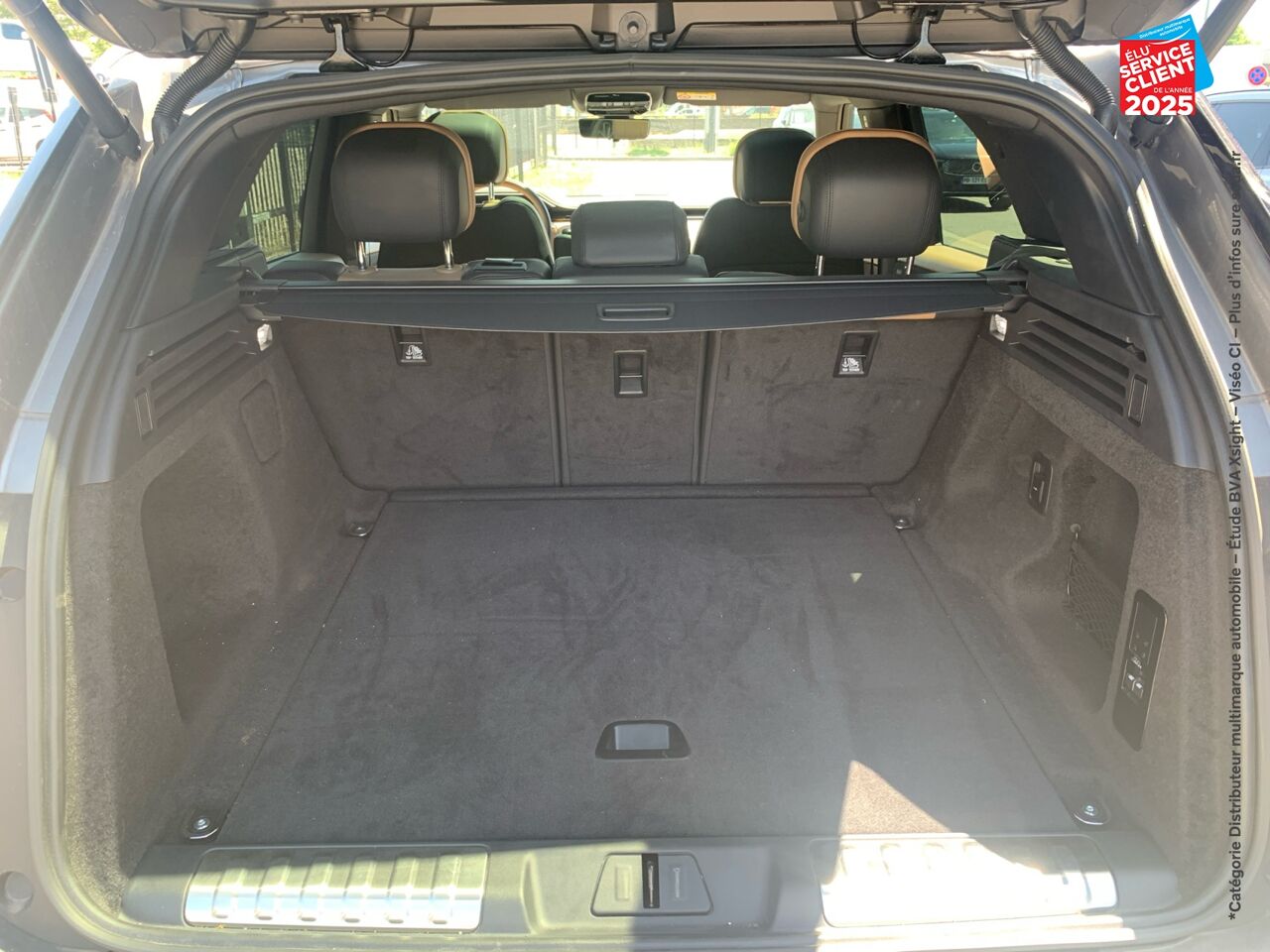 Véhicule d'occasion LAND-ROVER RANGE ROVER SPORT 3.0 P460E 460CH PHEV DYNAMIC SE TOUVRANT SIEGE CHAUF CAMERA GPS chez Renault Colmar