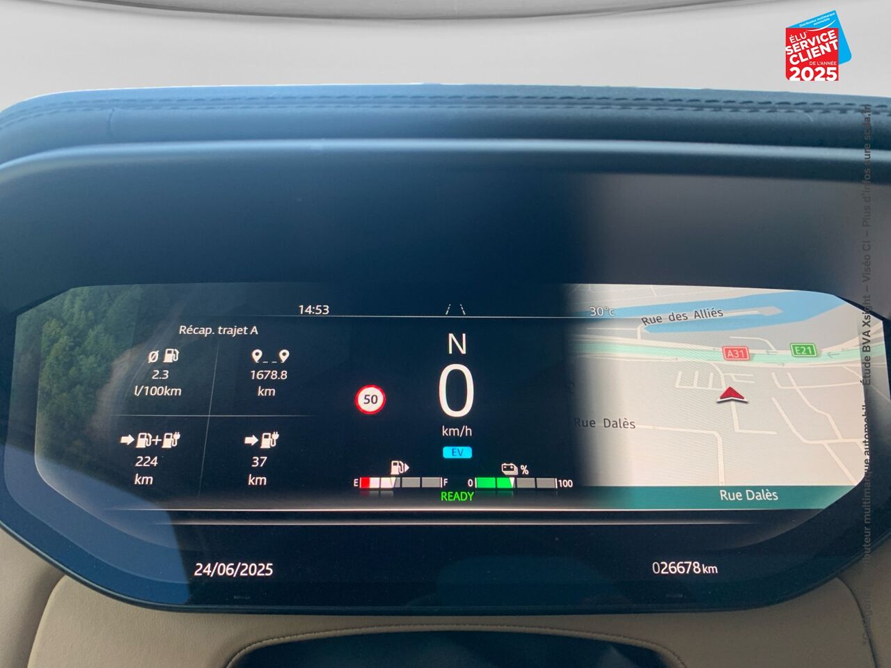 Véhicule d'occasion LAND-ROVER RANGE ROVER SPORT 3.0 P460E 460CH PHEV DYNAMIC SE TOUVRANT SIEGE CHAUF CAMERA GPS chez Renault Colmar