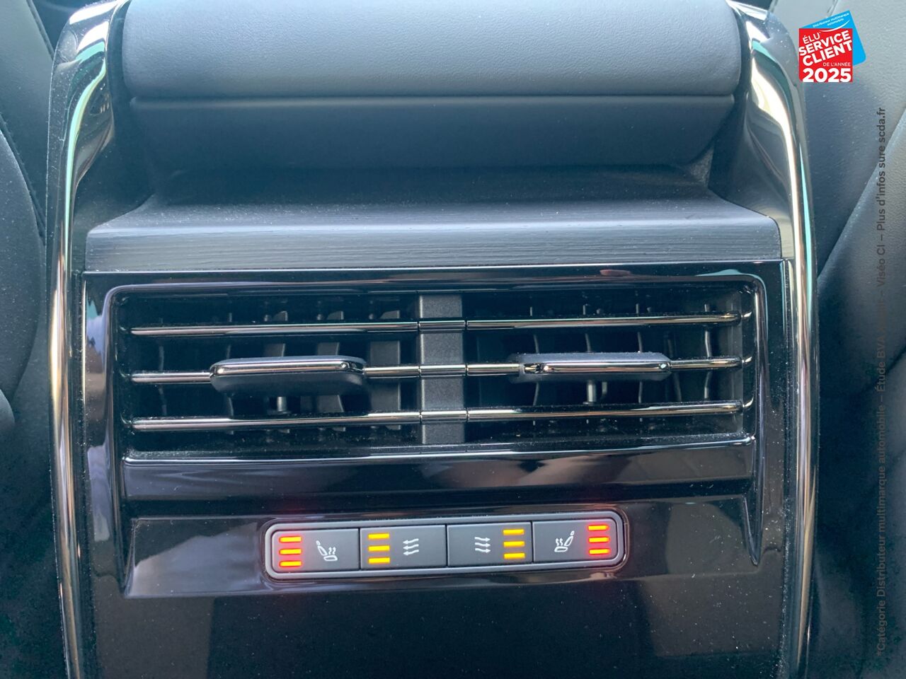 Véhicule d'occasion LAND-ROVER RANGE ROVER SPORT 3.0 P460E 460CH PHEV DYNAMIC SE TOUVRANT SIEGE CHAUF CAMERA GPS chez Renault Colmar