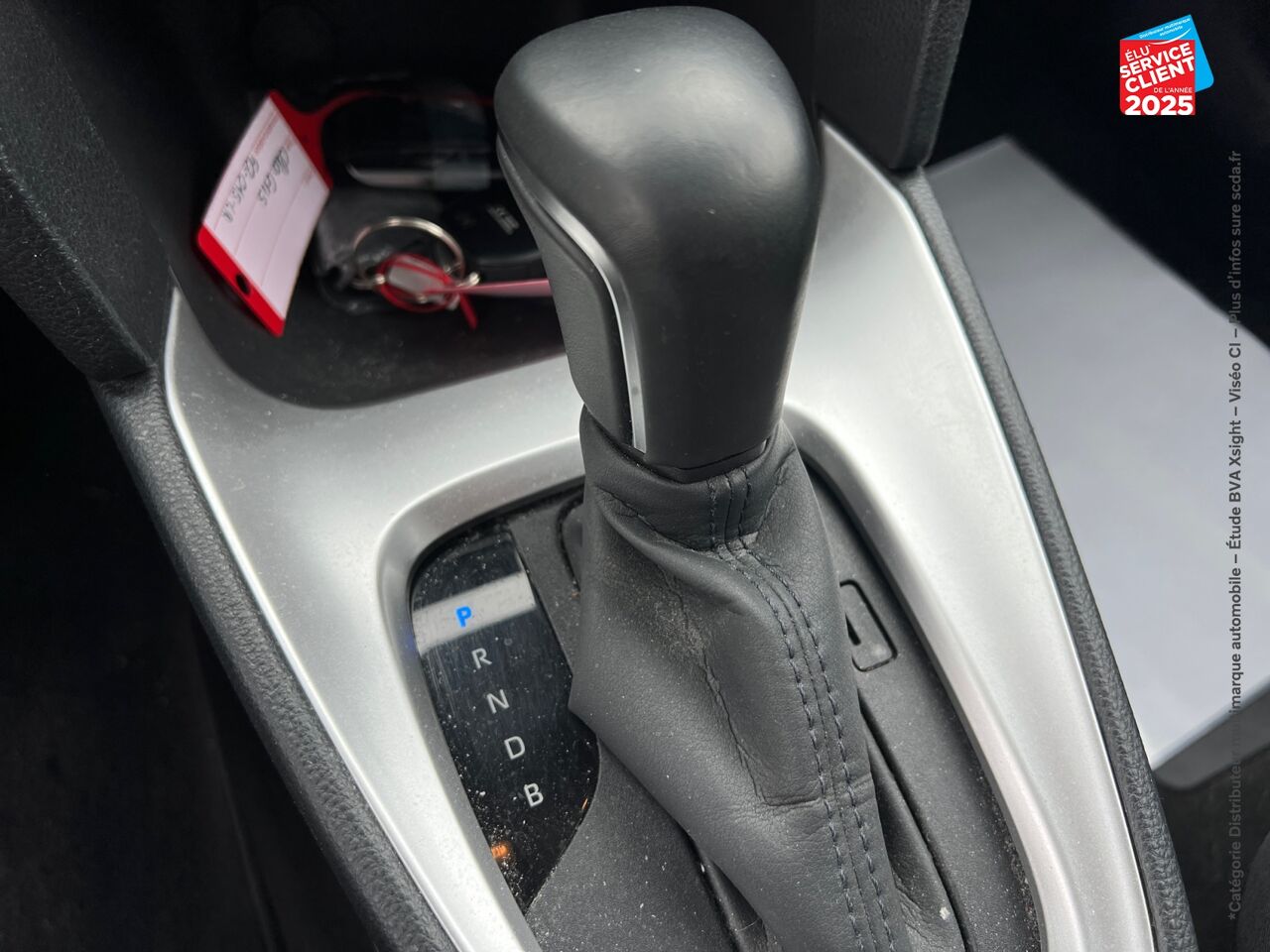 Véhicule d'occasion TOYOTA YARIS CROSS 116H DESIGN AWD-I MY22 chez Toyota Verdun