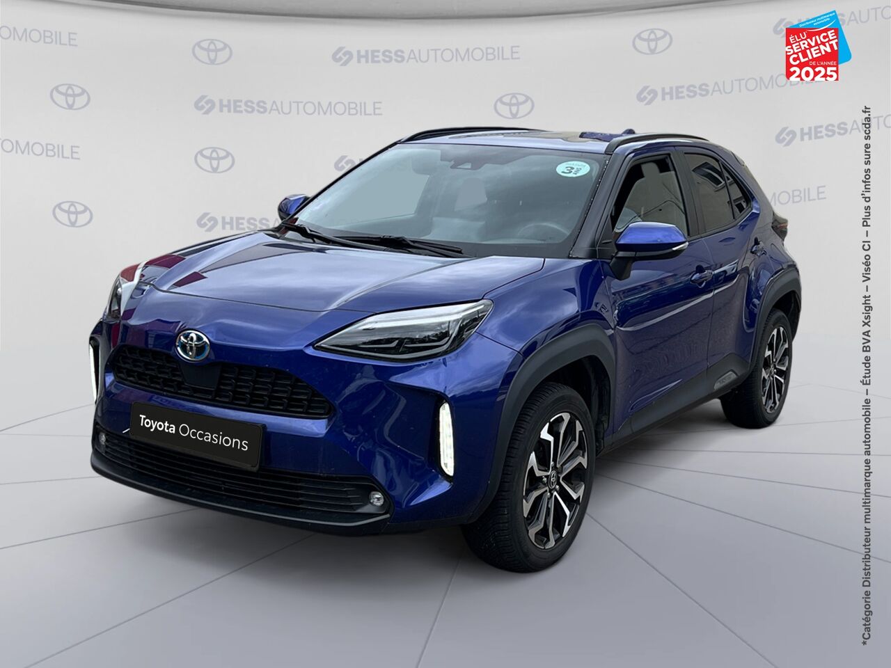 Véhicule d'occasion TOYOTA YARIS CROSS 116H DESIGN AWD-I MY22 chez Toyota Verdun