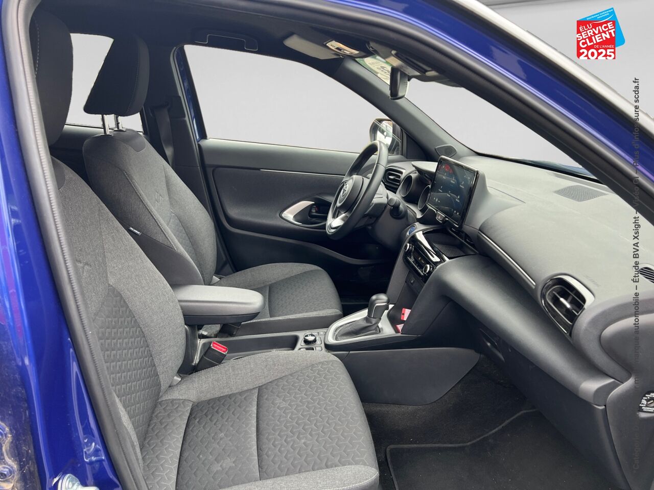 Véhicule d'occasion TOYOTA YARIS CROSS 116H DESIGN AWD-I MY22 chez Toyota Verdun