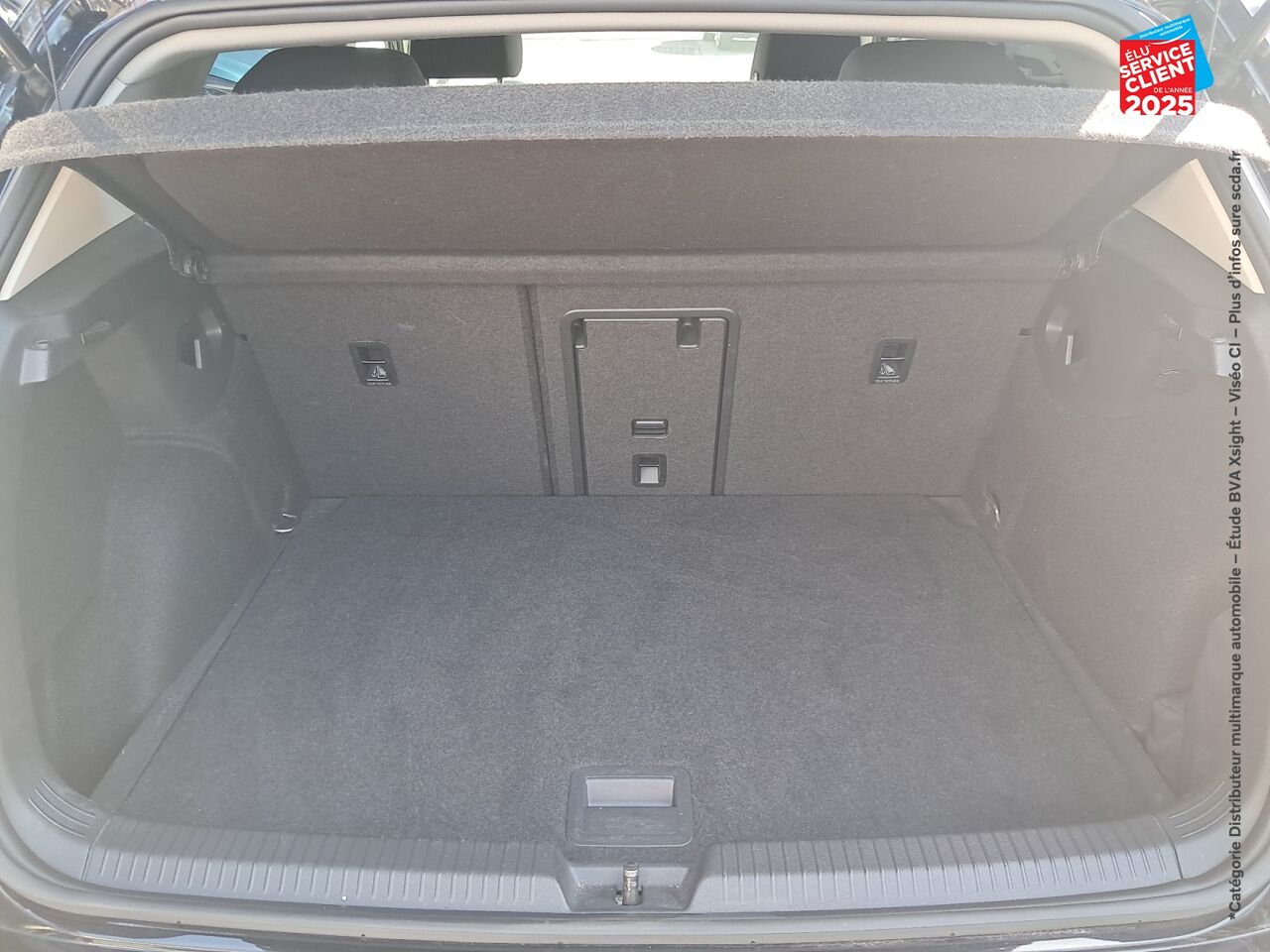 Véhicule d'occasion VOLKSWAGEN GOLF 1.0 TSI OPF 110CH LIFE 1ST chez Renault Saint-Louis