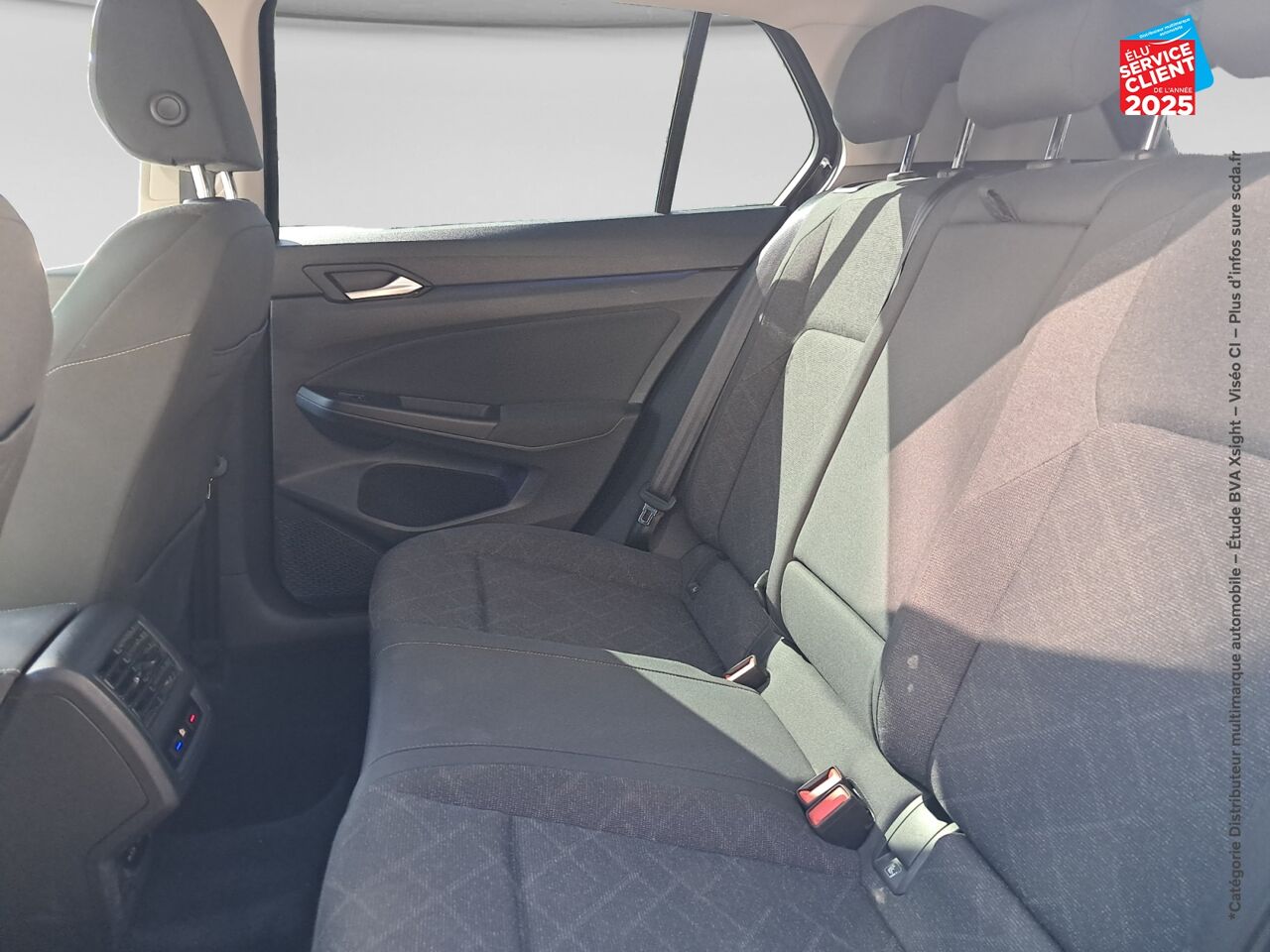 Véhicule d'occasion VOLKSWAGEN GOLF 1.0 TSI OPF 110CH LIFE 1ST chez Renault Saint-Louis