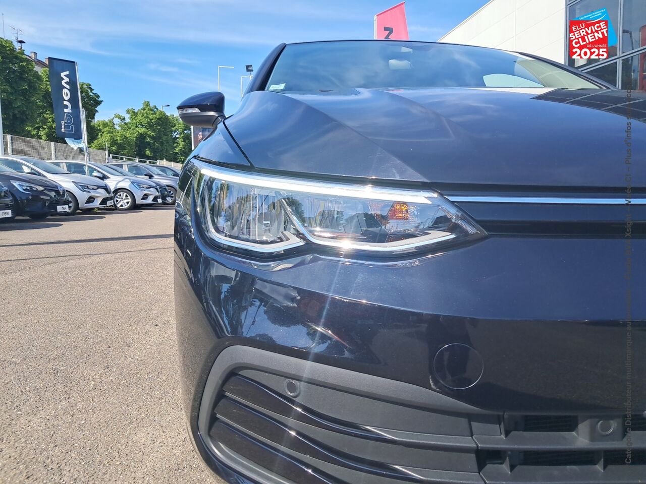 Véhicule d'occasion VOLKSWAGEN GOLF 1.0 TSI OPF 110CH LIFE 1ST chez Renault Saint-Louis