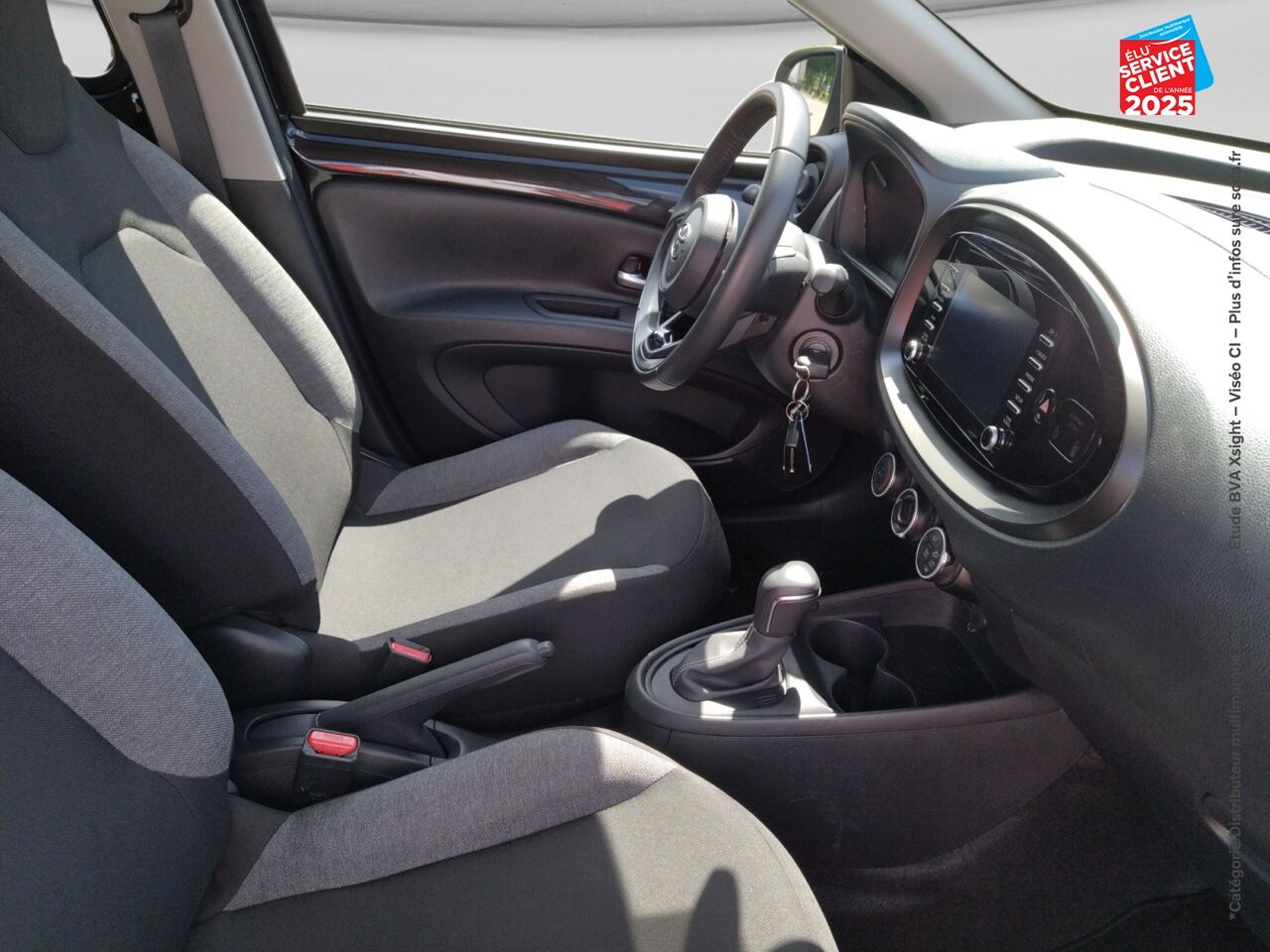 Véhicule d'occasion TOYOTA AYGO X 1.0 VVT-I 72CH DYNAMIC S-CVT chez Renault Saint-Louis