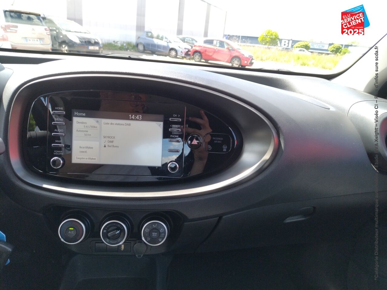 Véhicule d'occasion TOYOTA AYGO X 1.0 VVT-I 72CH DYNAMIC S-CVT chez Renault Saint-Louis