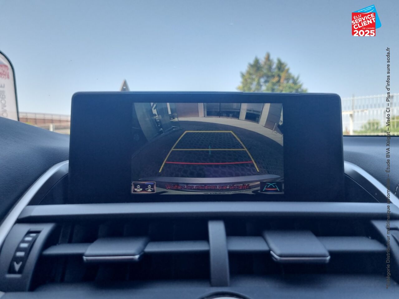 Véhicule d'occasion LEXUS NX 300H 4WD LUXE PLUS MY21 chez Toyota Thionville