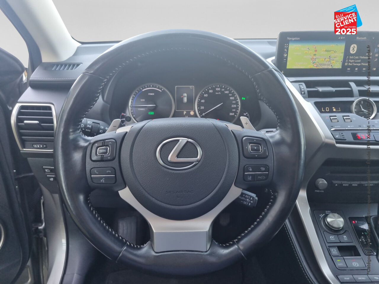 Véhicule d'occasion LEXUS NX 300H 4WD LUXE PLUS MY21 chez Toyota Thionville
