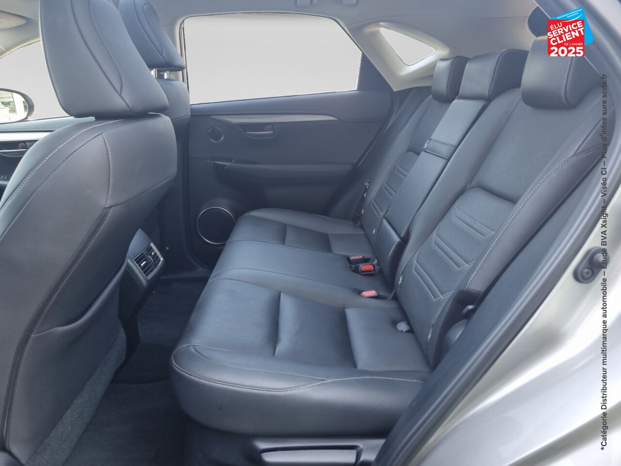 Véhicule d'occasion LEXUS NX 300H 4WD LUXE PLUS MY21 chez Toyota Thionville