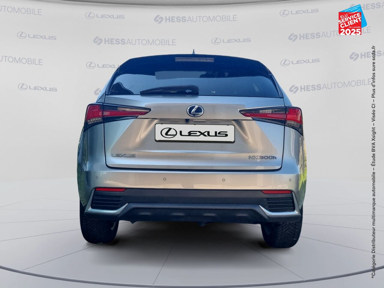 Véhicule d'occasion LEXUS NX 300H 4WD LUXE PLUS MY21 chez Toyota Thionville