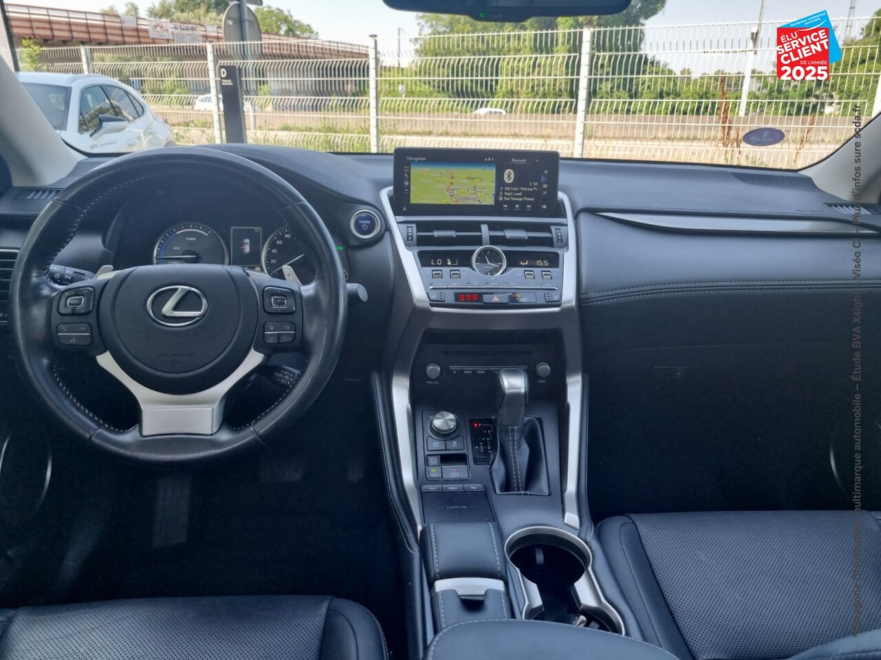 Véhicule d'occasion LEXUS NX 300H 4WD LUXE PLUS MY21 chez Toyota Thionville