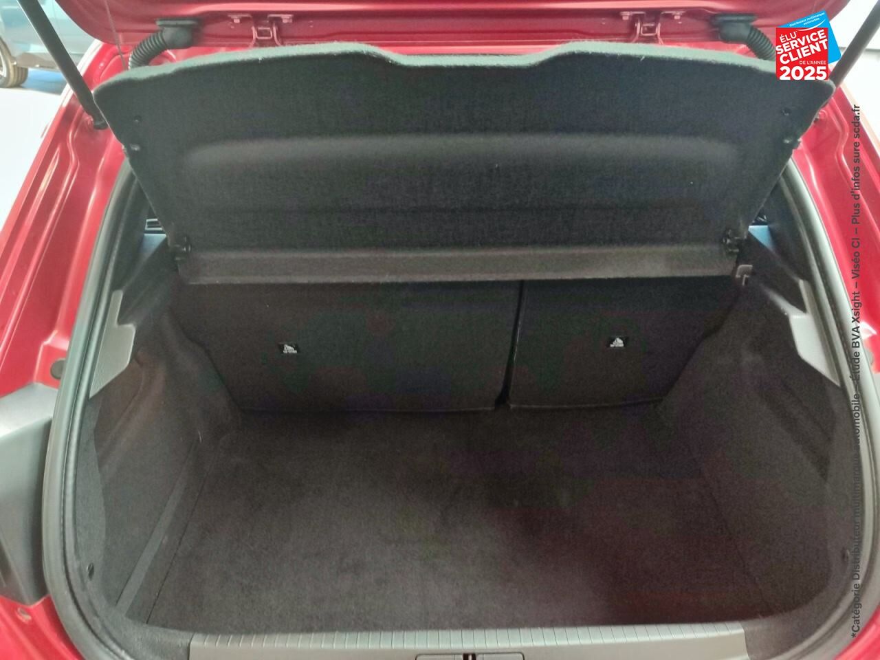 Véhicule d'occasion PEUGEOT 208 E-136CH ACTIVE chez Toyota Verdun