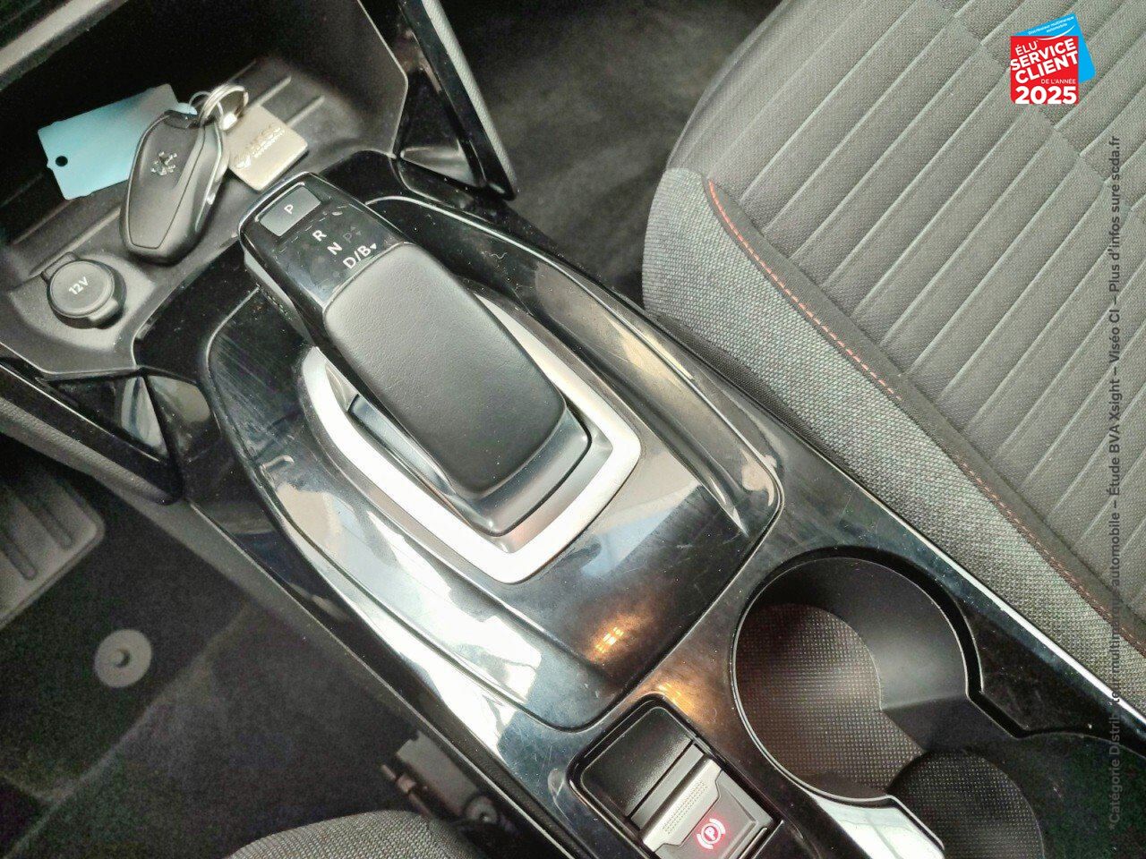 Véhicule d'occasion PEUGEOT 208 E-136CH ACTIVE chez Toyota Verdun