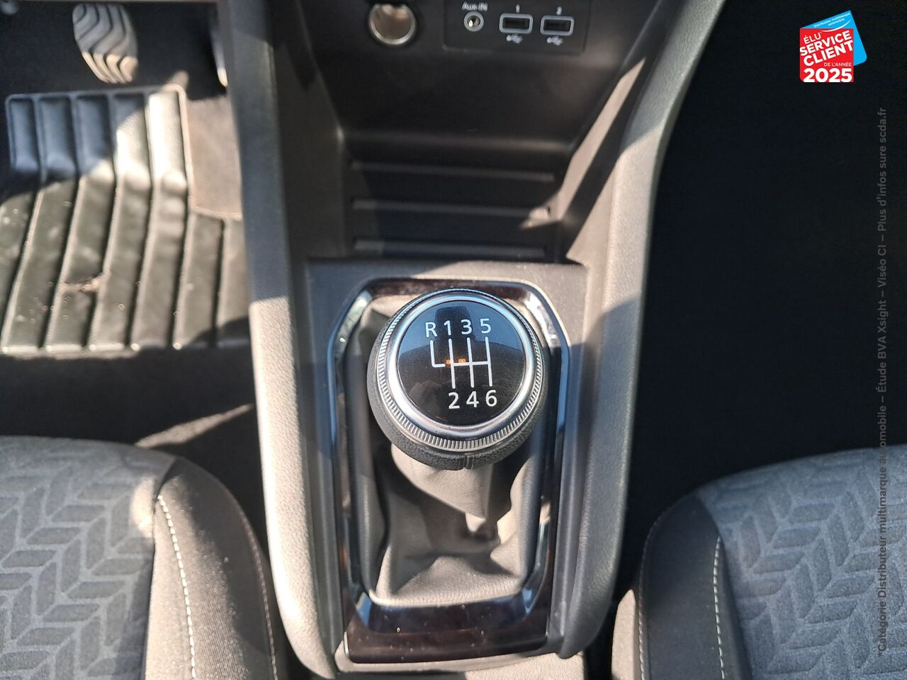 Véhicule d'occasion RENAULT CLIO REVERSIBLE 1.5 BLUE DCI 100CH EVOLUTION GPS RADAR AR chez HESS Automobile