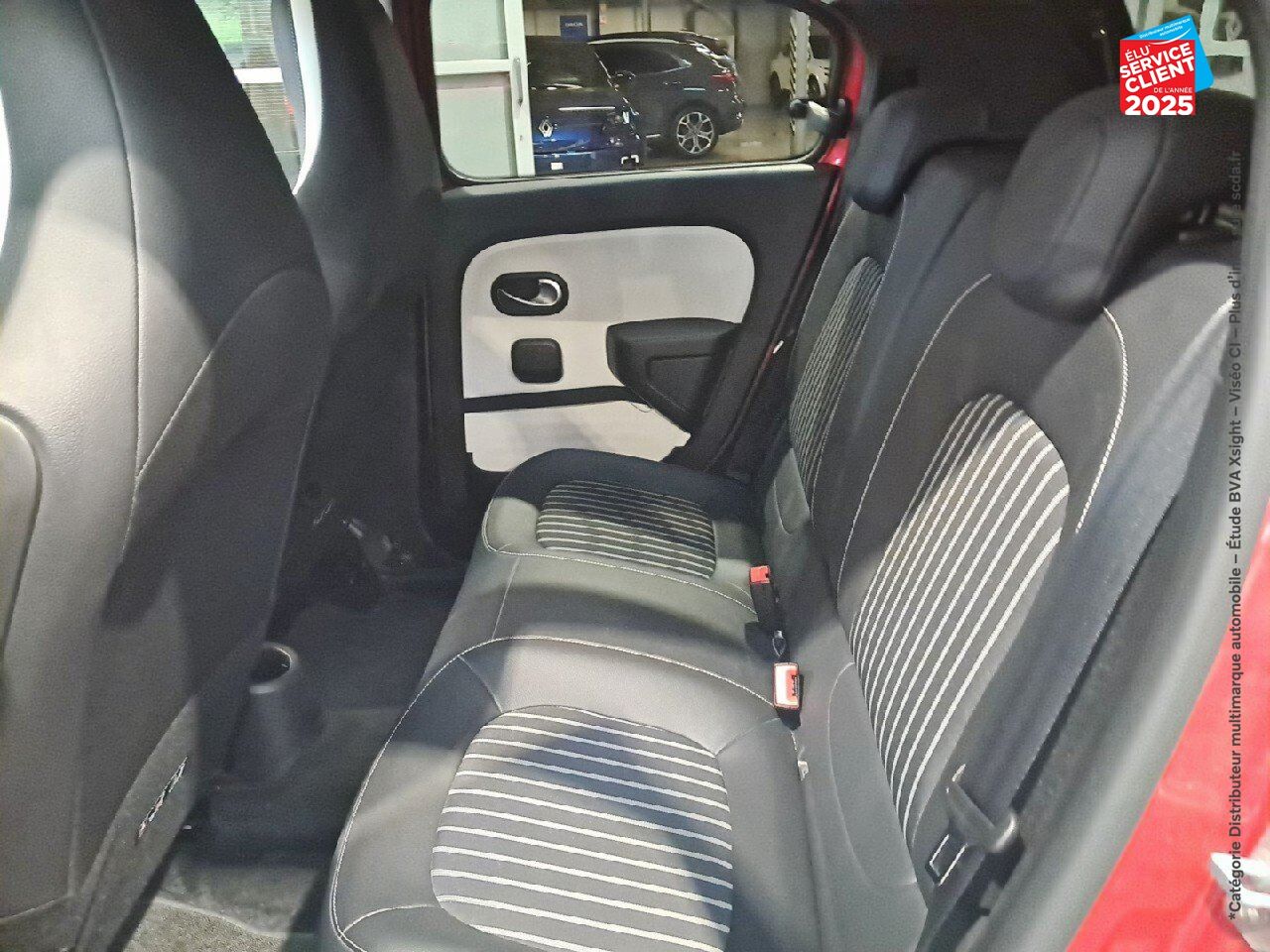 Véhicule d'occasion RENAULT TWINGO E-TECH ELECTRIC TECHNO R80 ACHAT INTEGRAL chez Hyundai Epernay