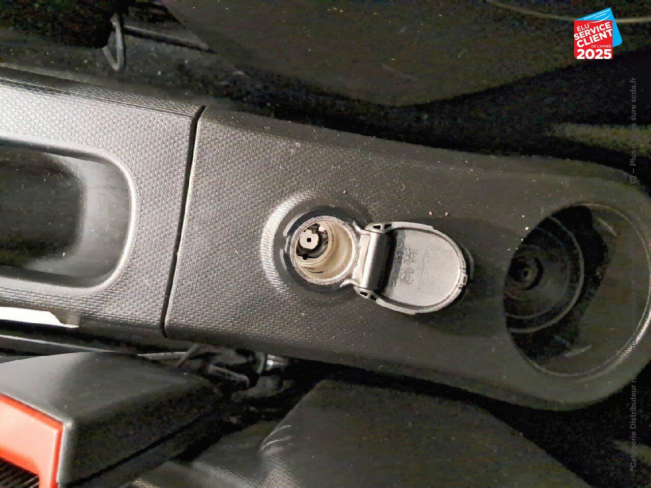 Véhicule d'occasion RENAULT TWINGO E-TECH ELECTRIC TECHNO R80 ACHAT INTEGRAL chez Hyundai Epernay