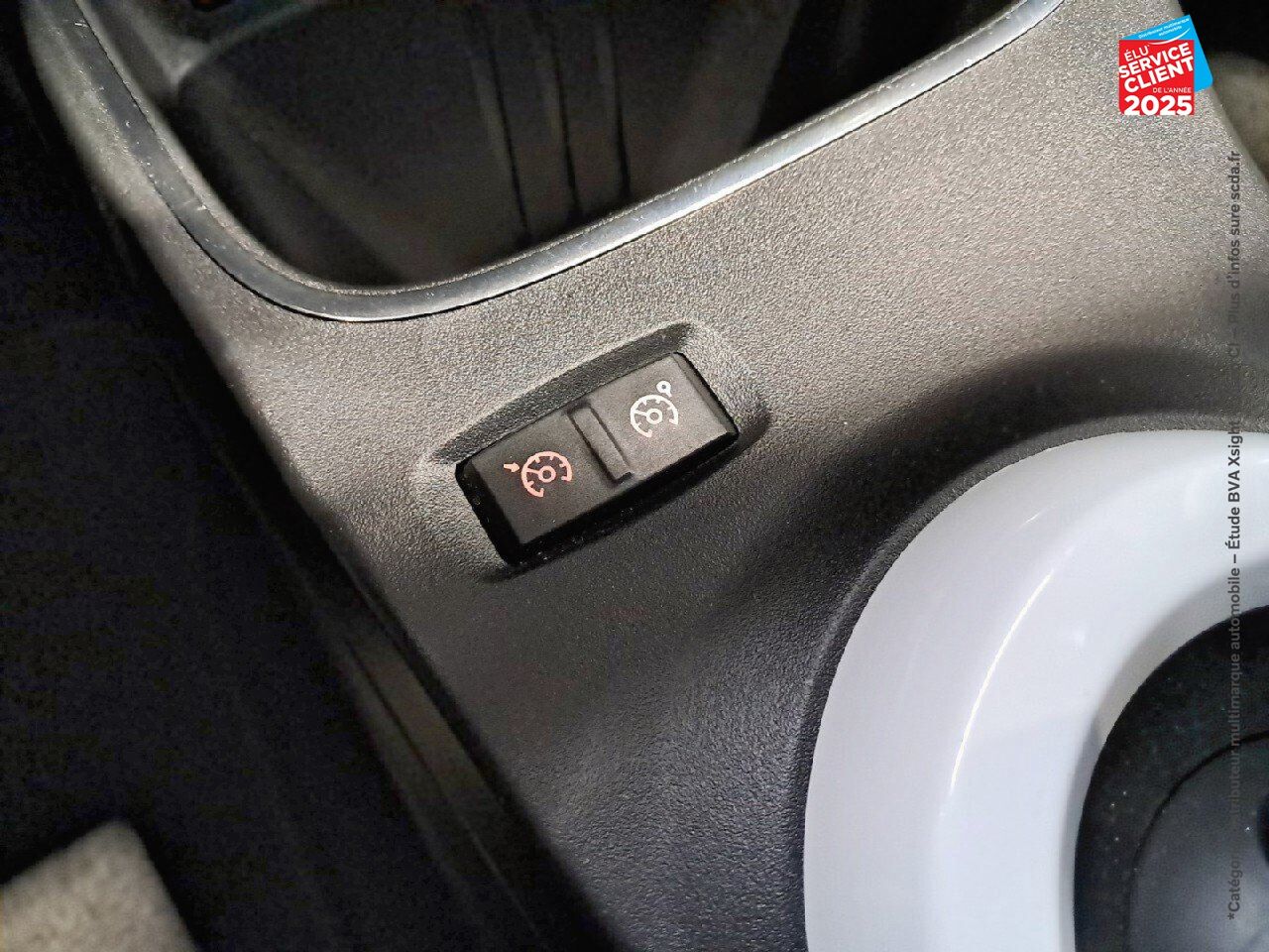 Véhicule d'occasion RENAULT TWINGO E-TECH ELECTRIC TECHNO R80 ACHAT INTEGRAL chez Hyundai Epernay