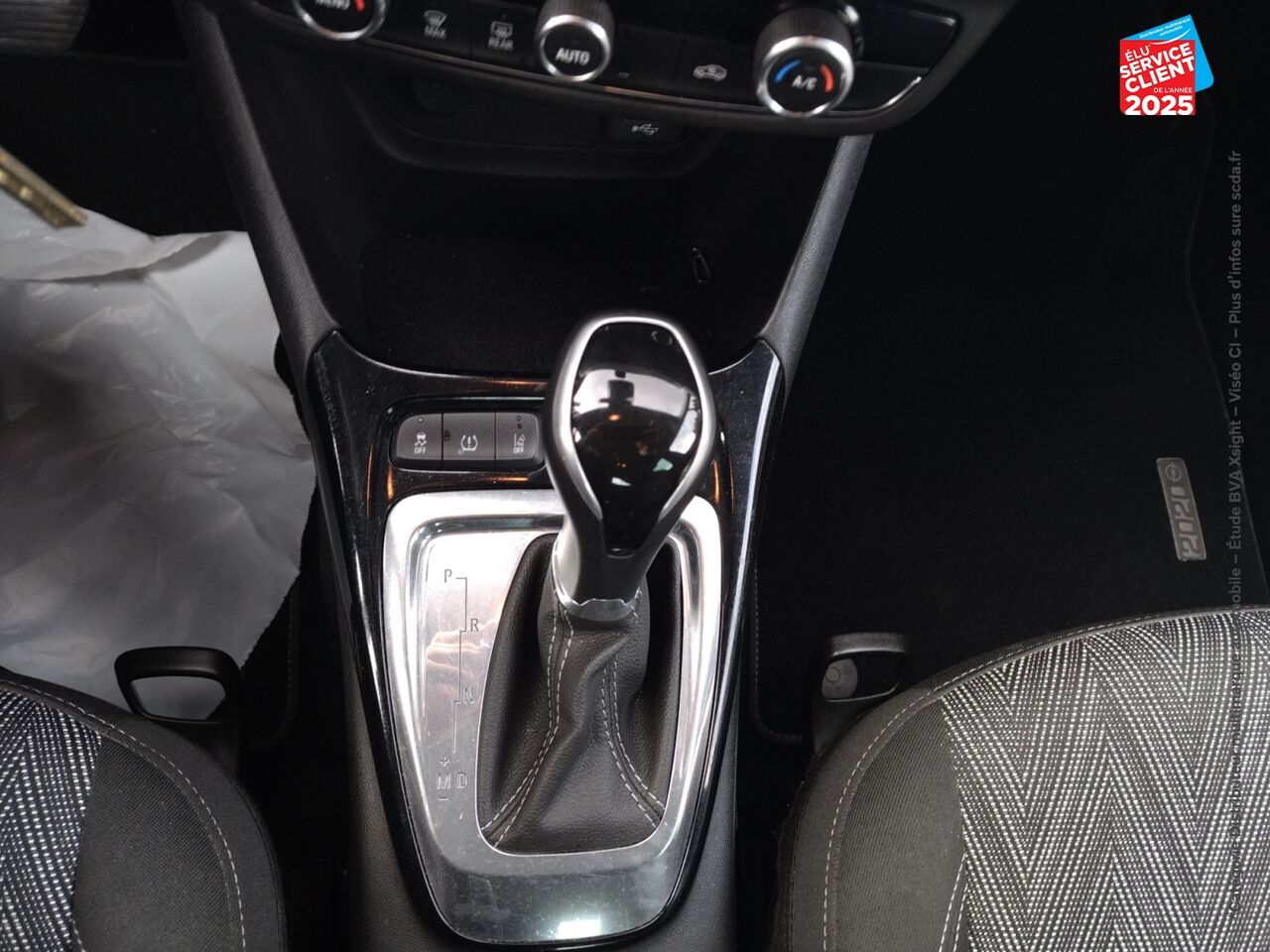 Véhicule d'occasion OPEL CROSSLAND X 1.5 D 120CH OPEL 2020 BVA EURO 6D-T chez Toyota Saint Dizier