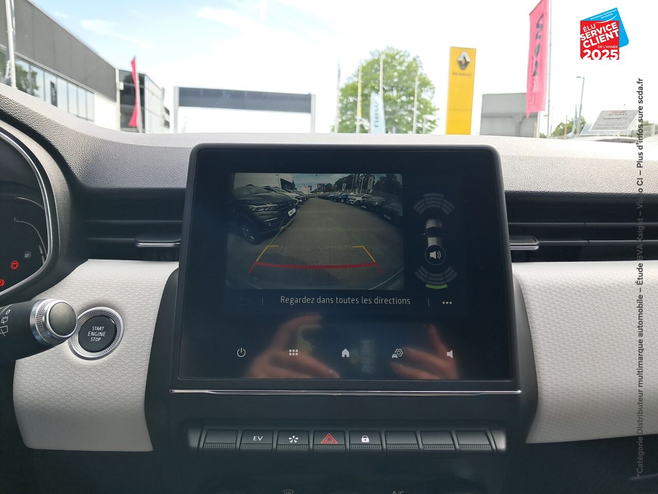 Véhicule d'occasion RENAULT CLIO 1.6 E-TECH 140CH INTENS chez Toyota Thionville
