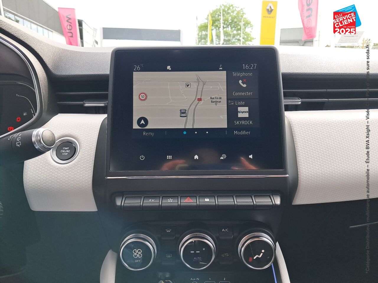 Véhicule d'occasion RENAULT CLIO 1.6 E-TECH 140CH INTENS chez Toyota Thionville