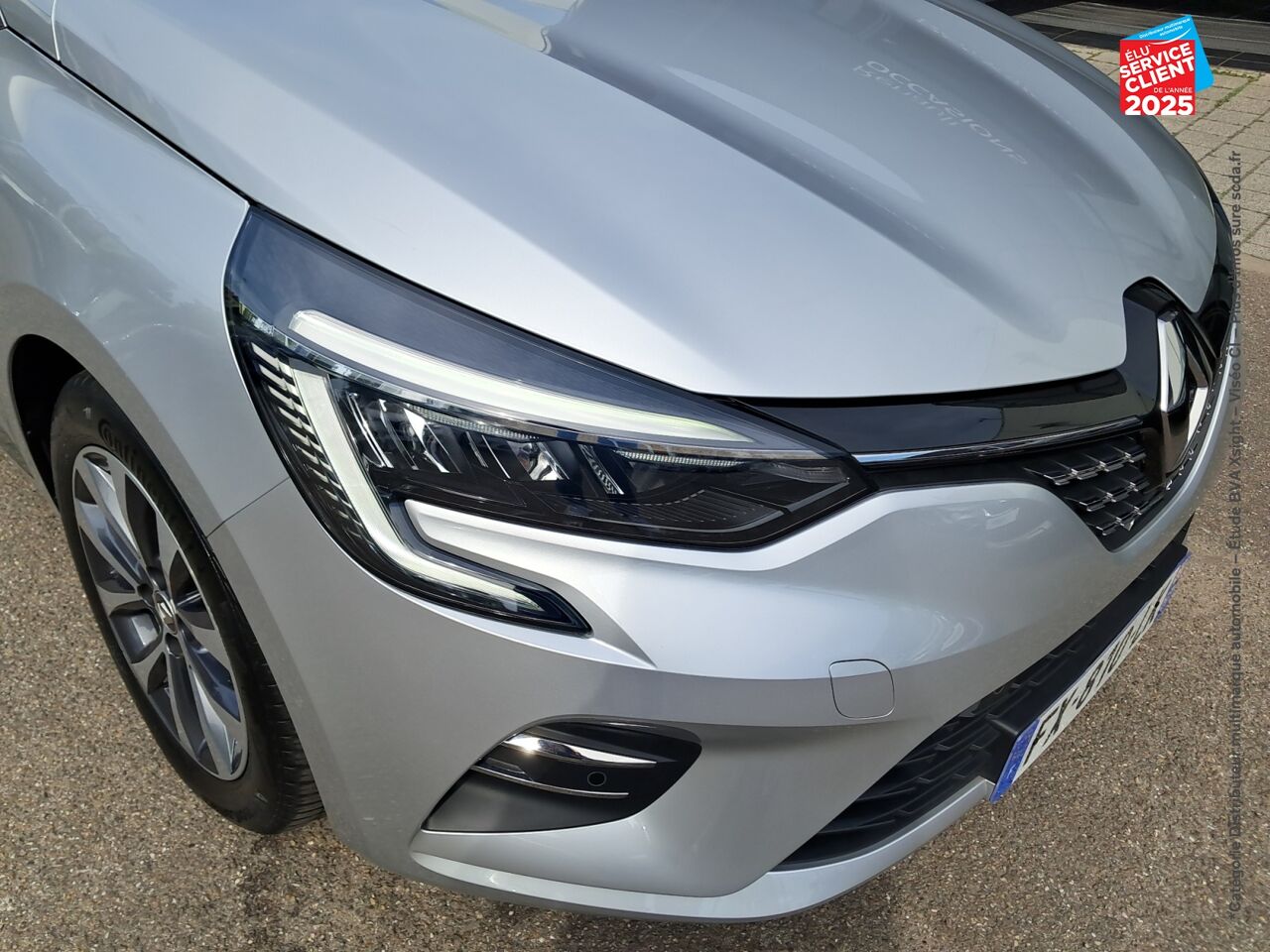 Véhicule d'occasion RENAULT CLIO 1.6 E-TECH 140CH INTENS chez Toyota Thionville